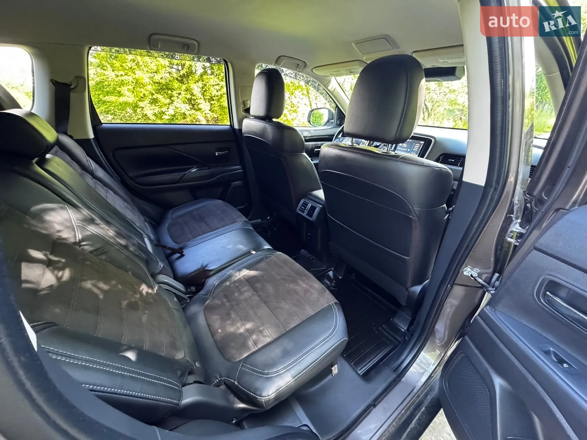 2019 Mitsubishi Outlander - мініатюра 17