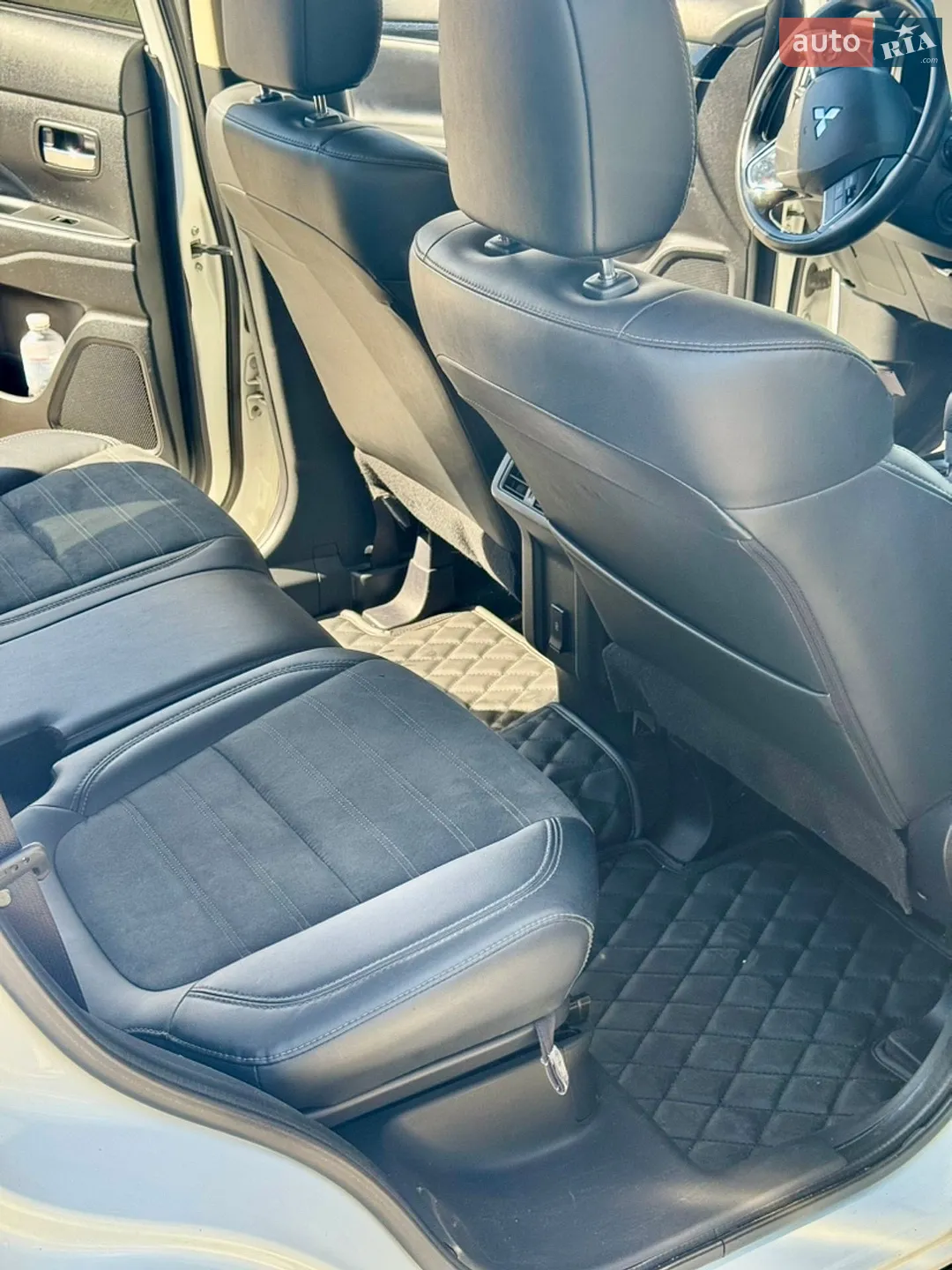 2020 Mitsubishi Outlander - мініатюра 14