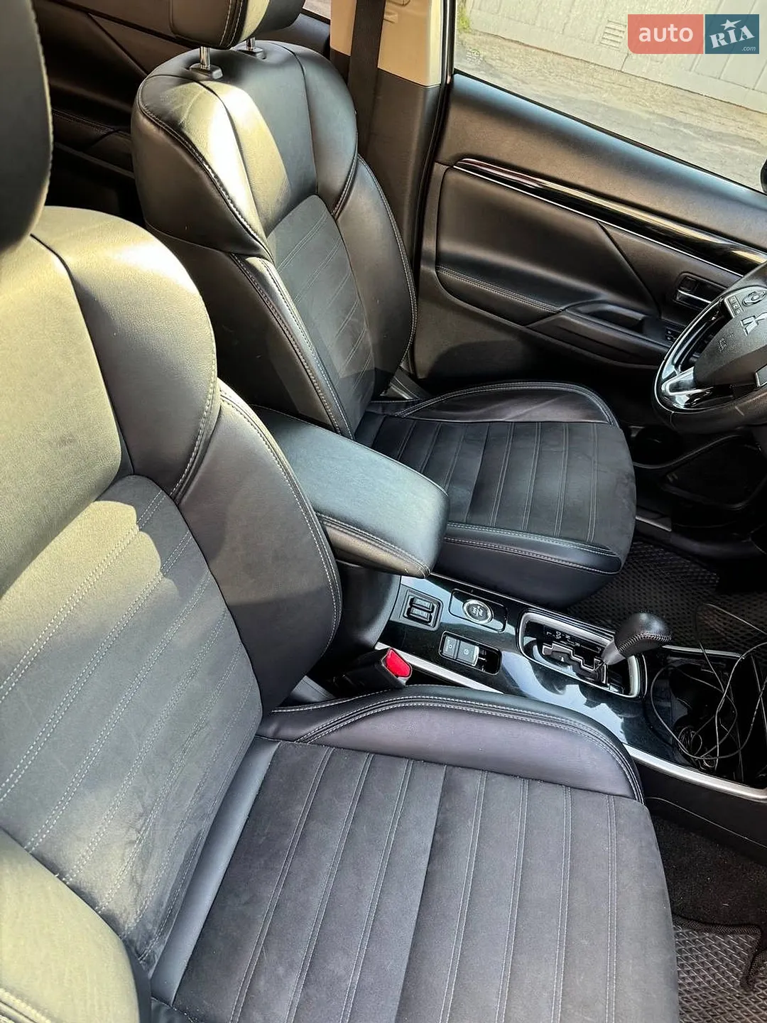 2018 Mitsubishi Outlander - мініатюра 31