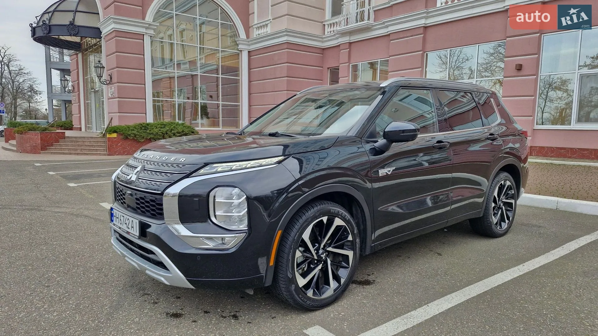 2023 Mitsubishi Outlander - мініатюра 2