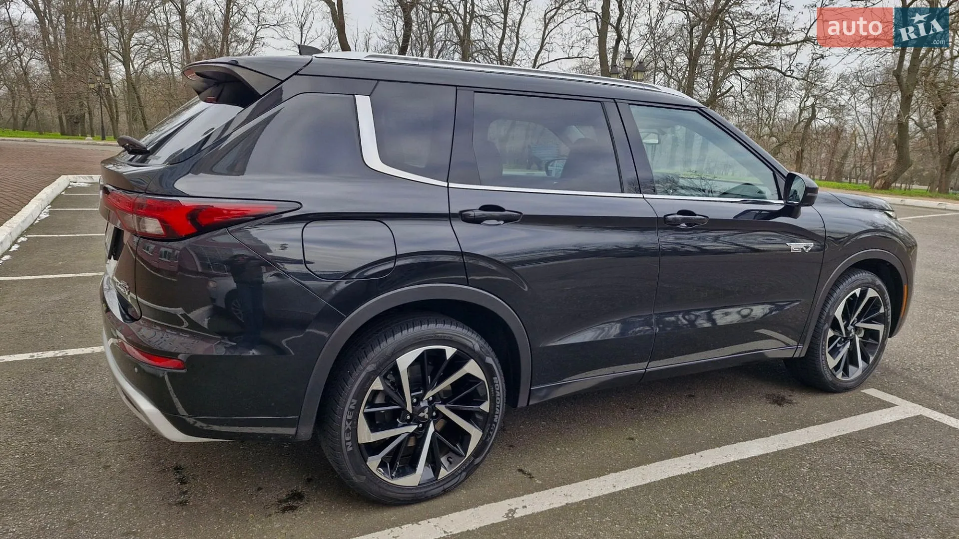 2023 Mitsubishi Outlander - мініатюра 12