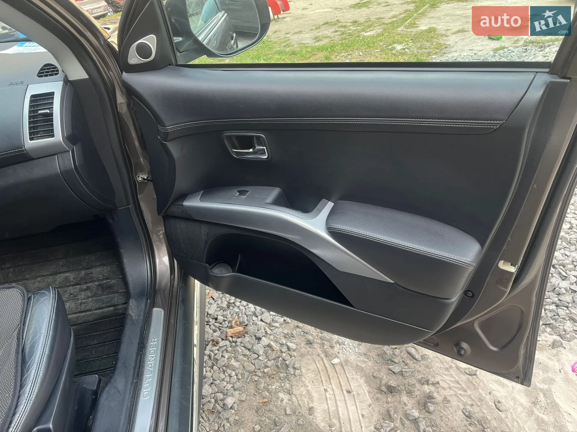 2011 Mitsubishi Outlander - мініатюра 4
