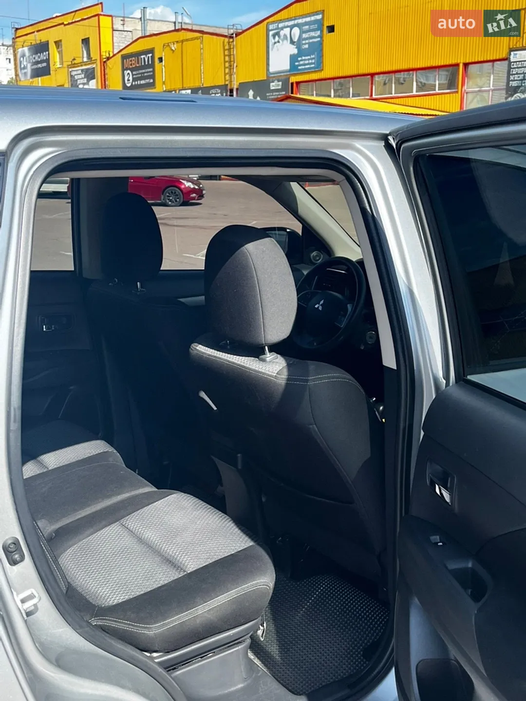 2018 Mitsubishi Outlander - мініатюра 13