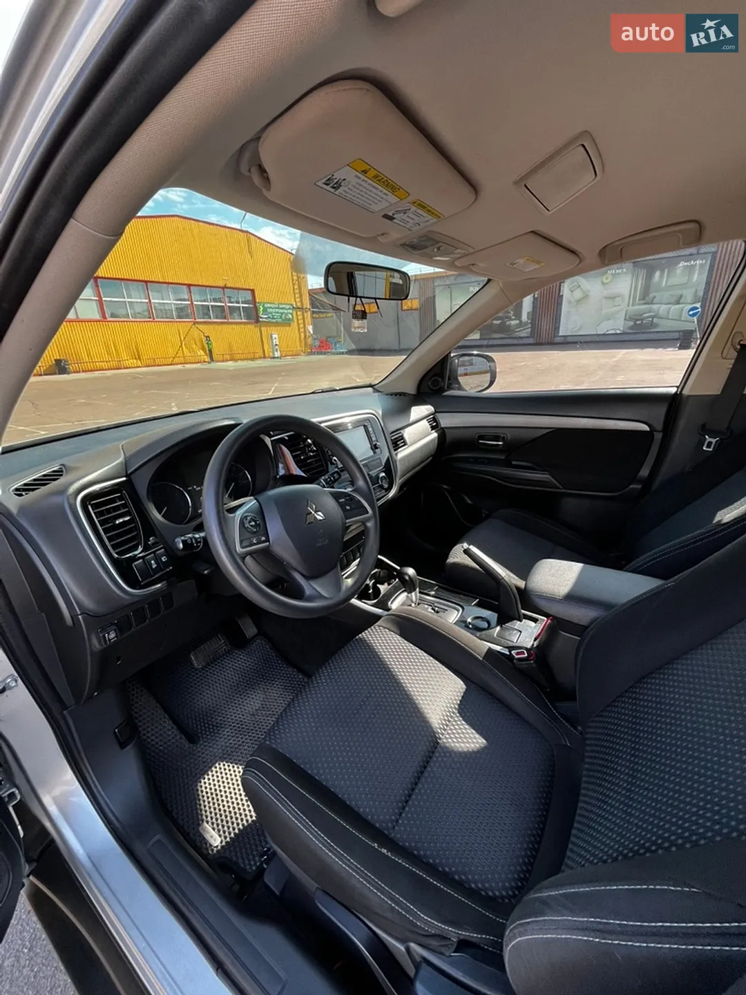 2018 Mitsubishi Outlander - мініатюра 15