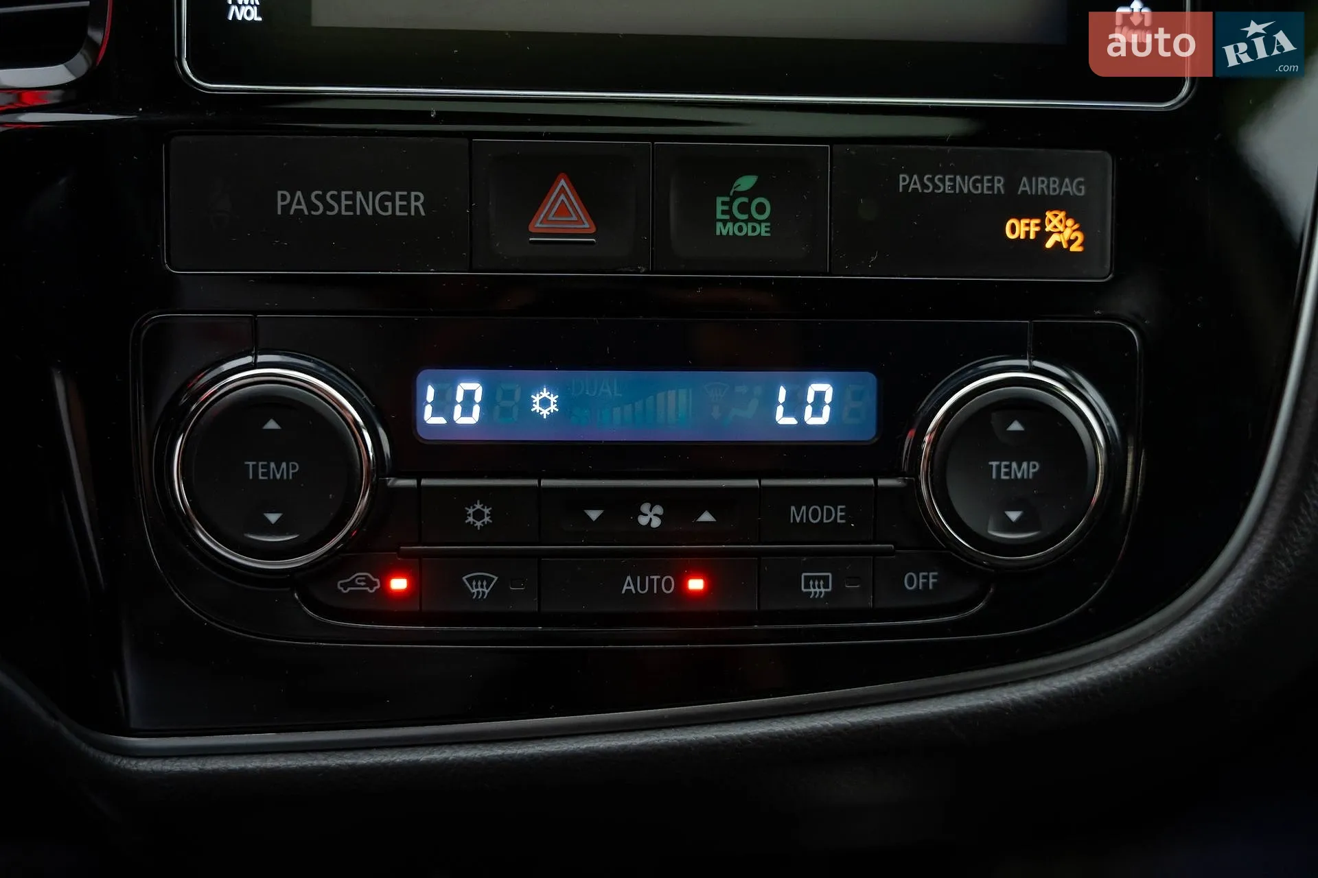2017 Mitsubishi Outlander - мініатюра 22