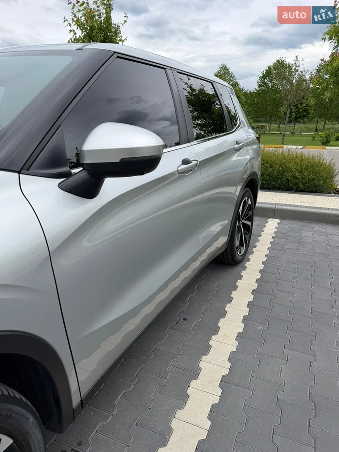 2021 Mitsubishi Outlander - мініатюра 13