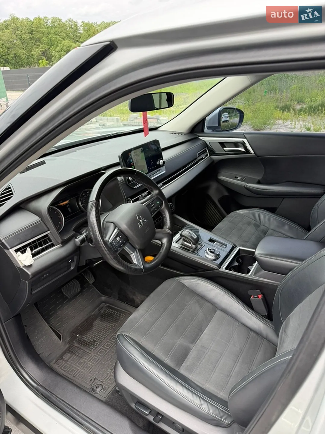 2021 Mitsubishi Outlander - мініатюра 15