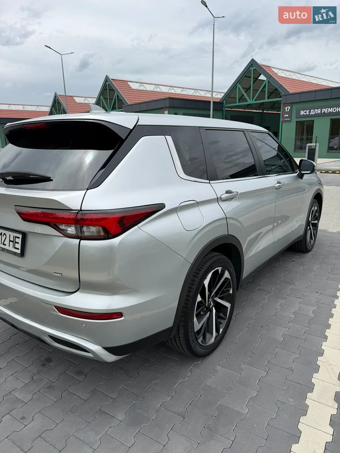2021 Mitsubishi Outlander - мініатюра 20