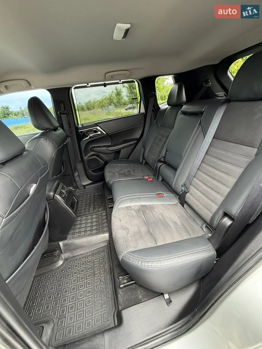 2021 Mitsubishi Outlander - мініатюра 26