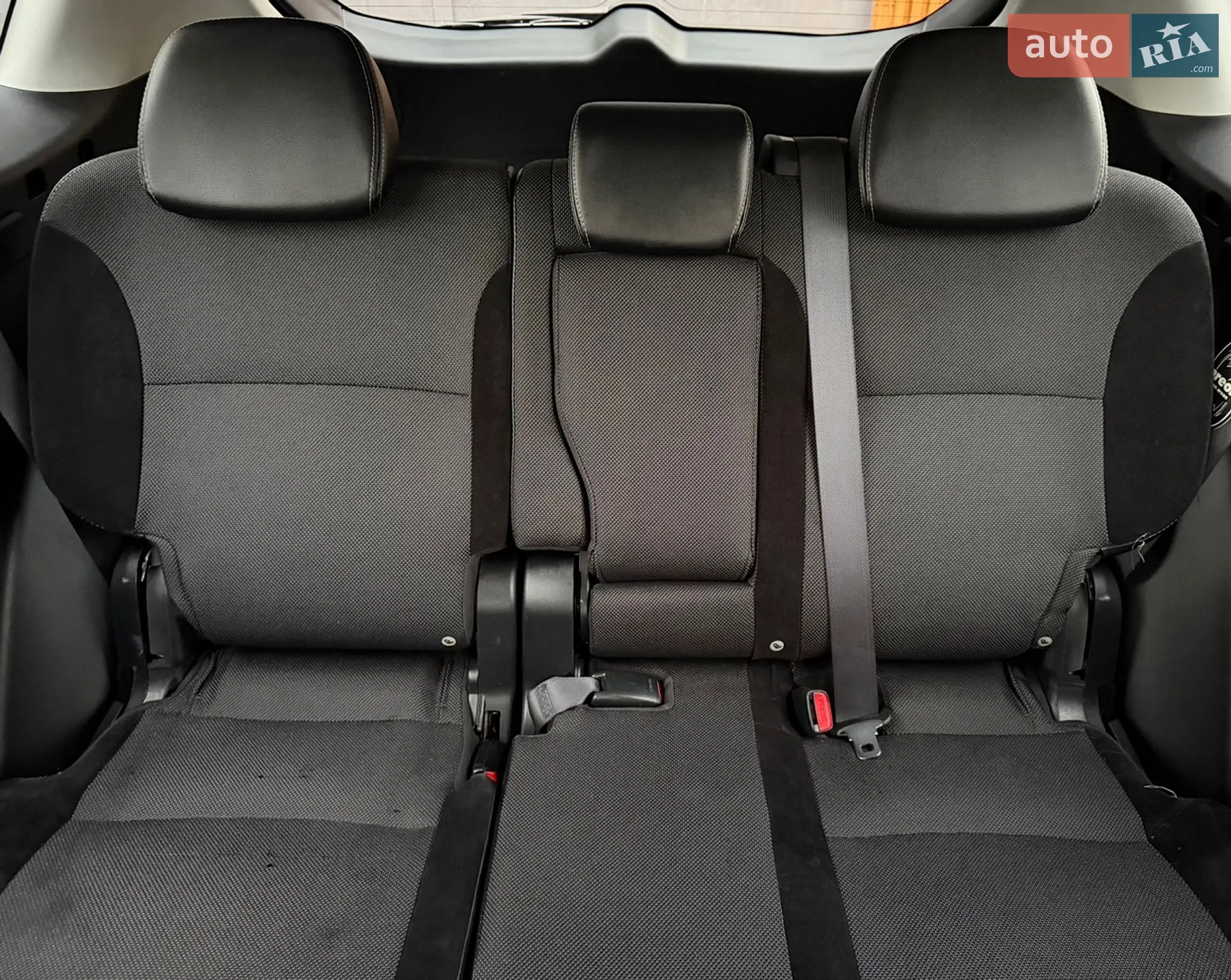 2010 Mitsubishi Outlander - мініатюра 45