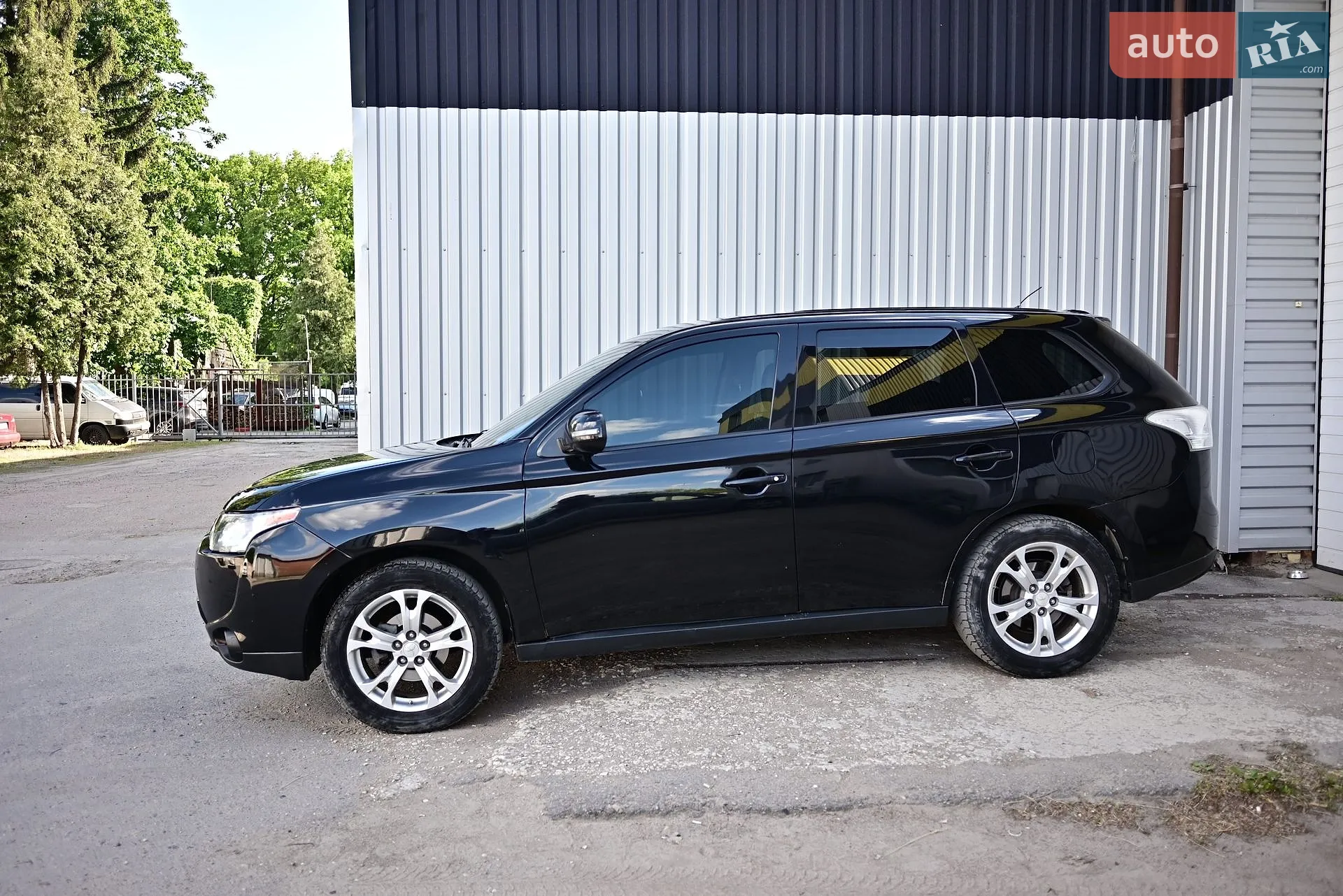 2013 Mitsubishi Outlander - мініатюра 2