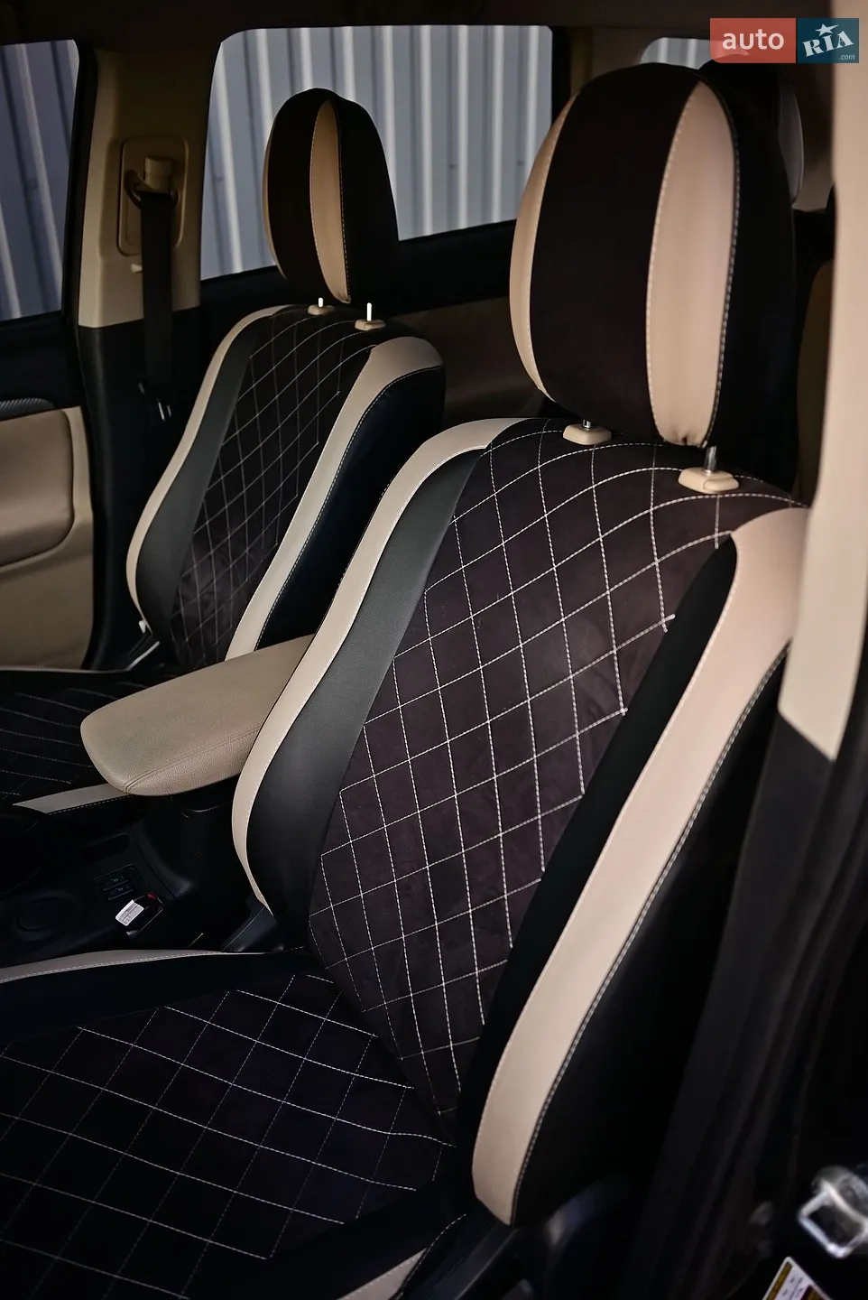 2013 Mitsubishi Outlander - мініатюра 12