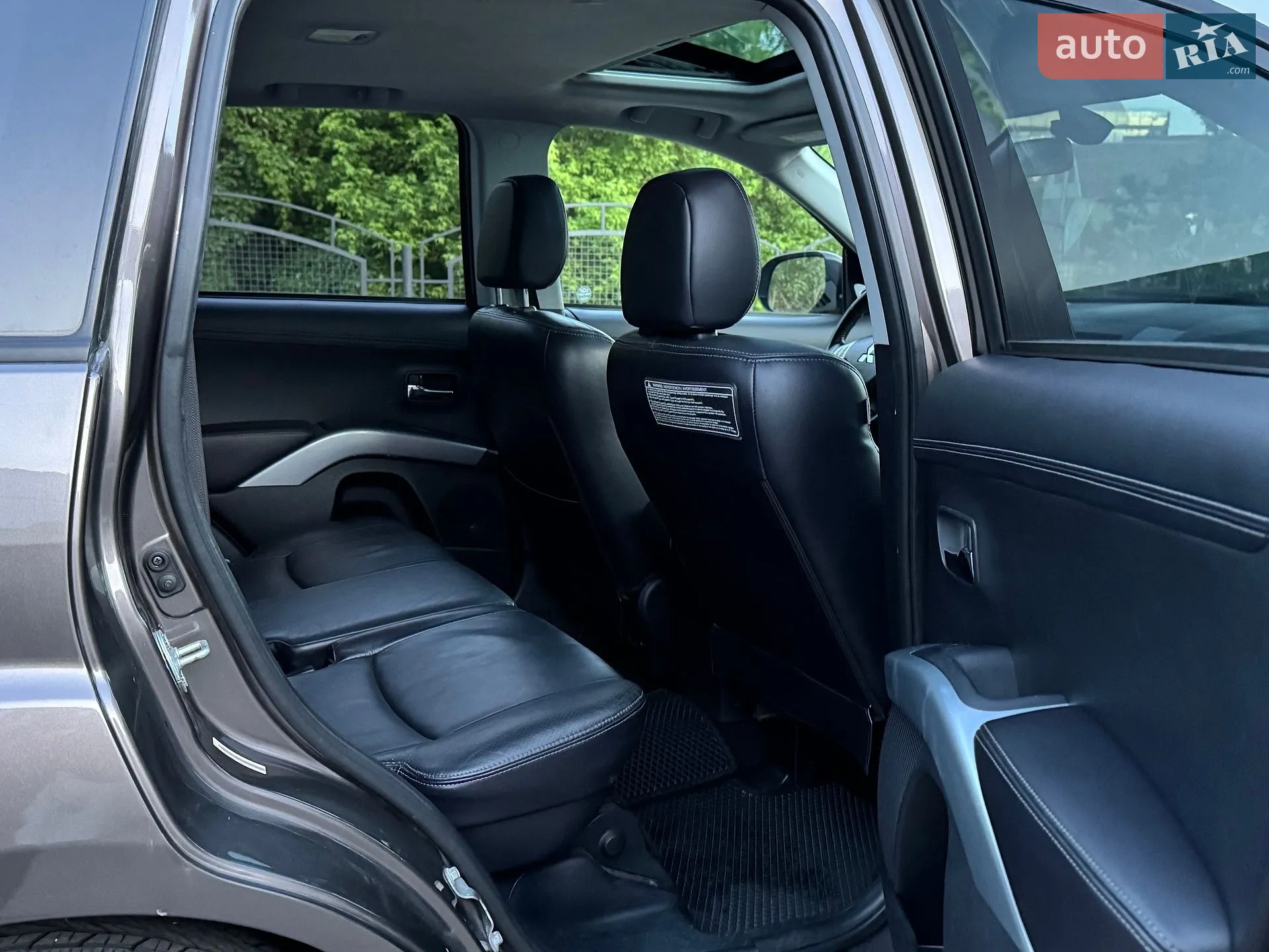 2010 Mitsubishi Outlander - мініатюра 26