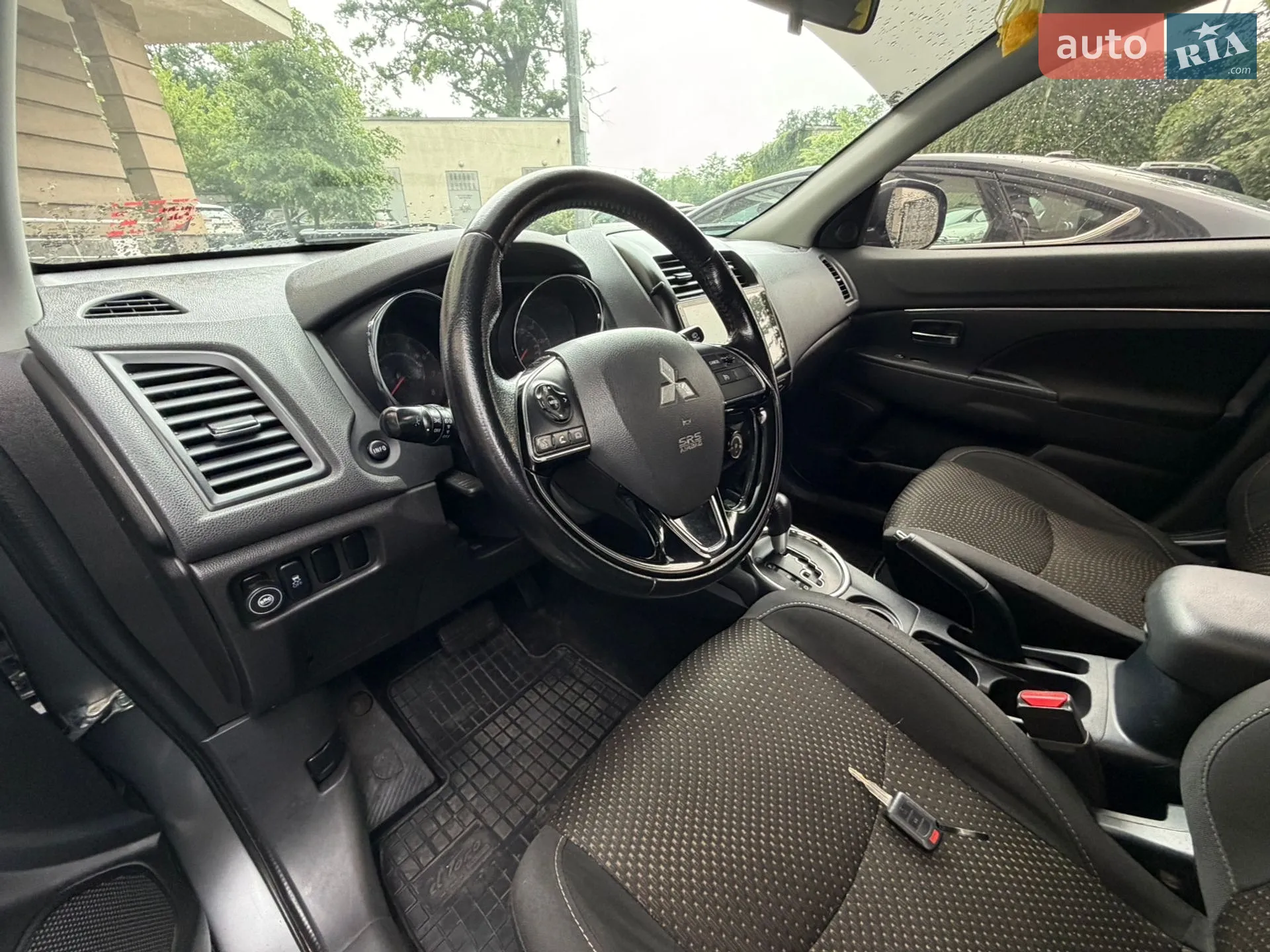 2016 Mitsubishi Outlander - мініатюра 10