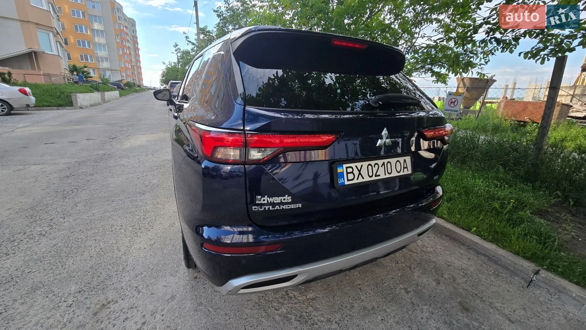 2022 Mitsubishi Outlander - мініатюра 3