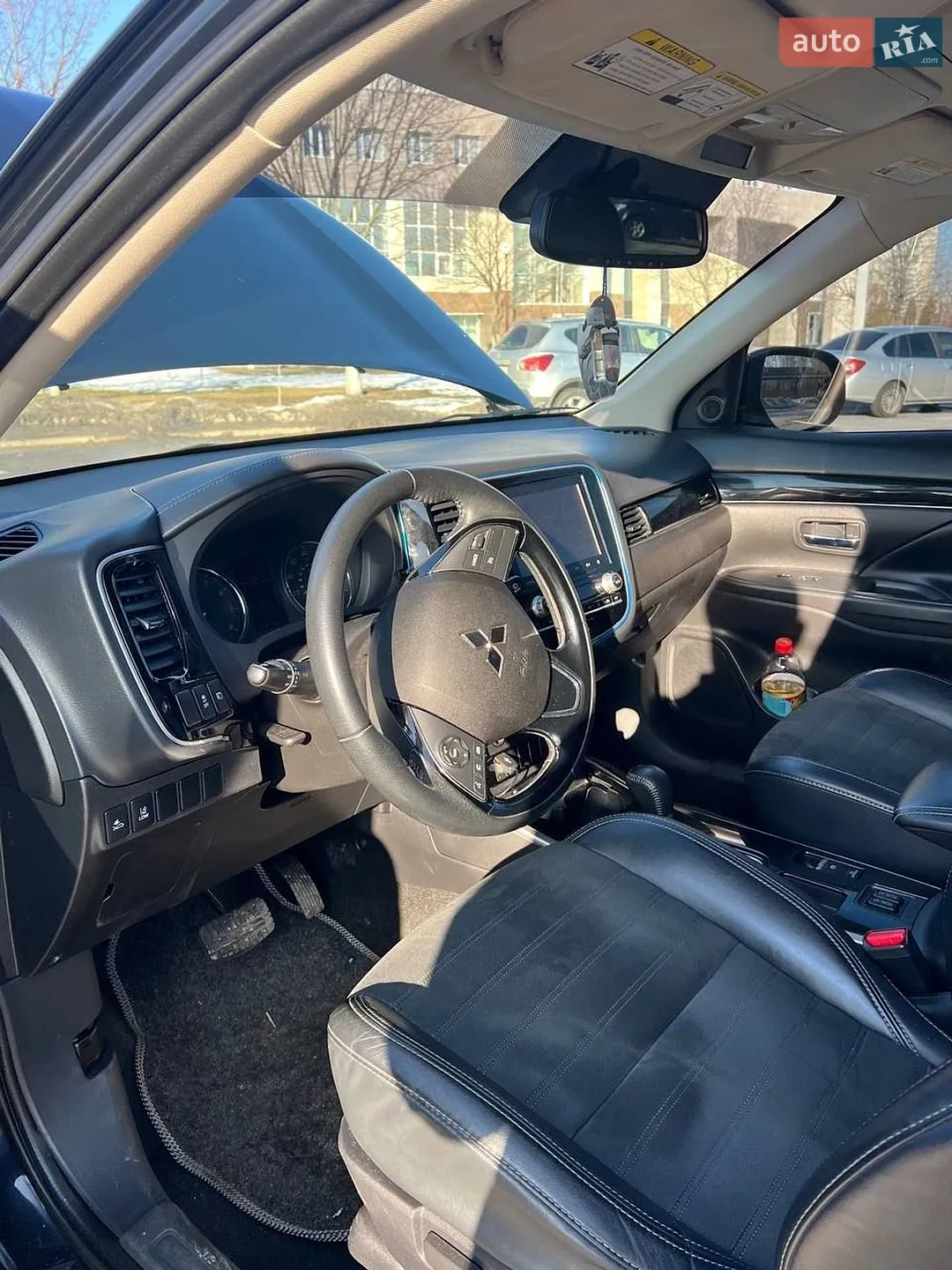 2020 Mitsubishi Outlander - мініатюра 21