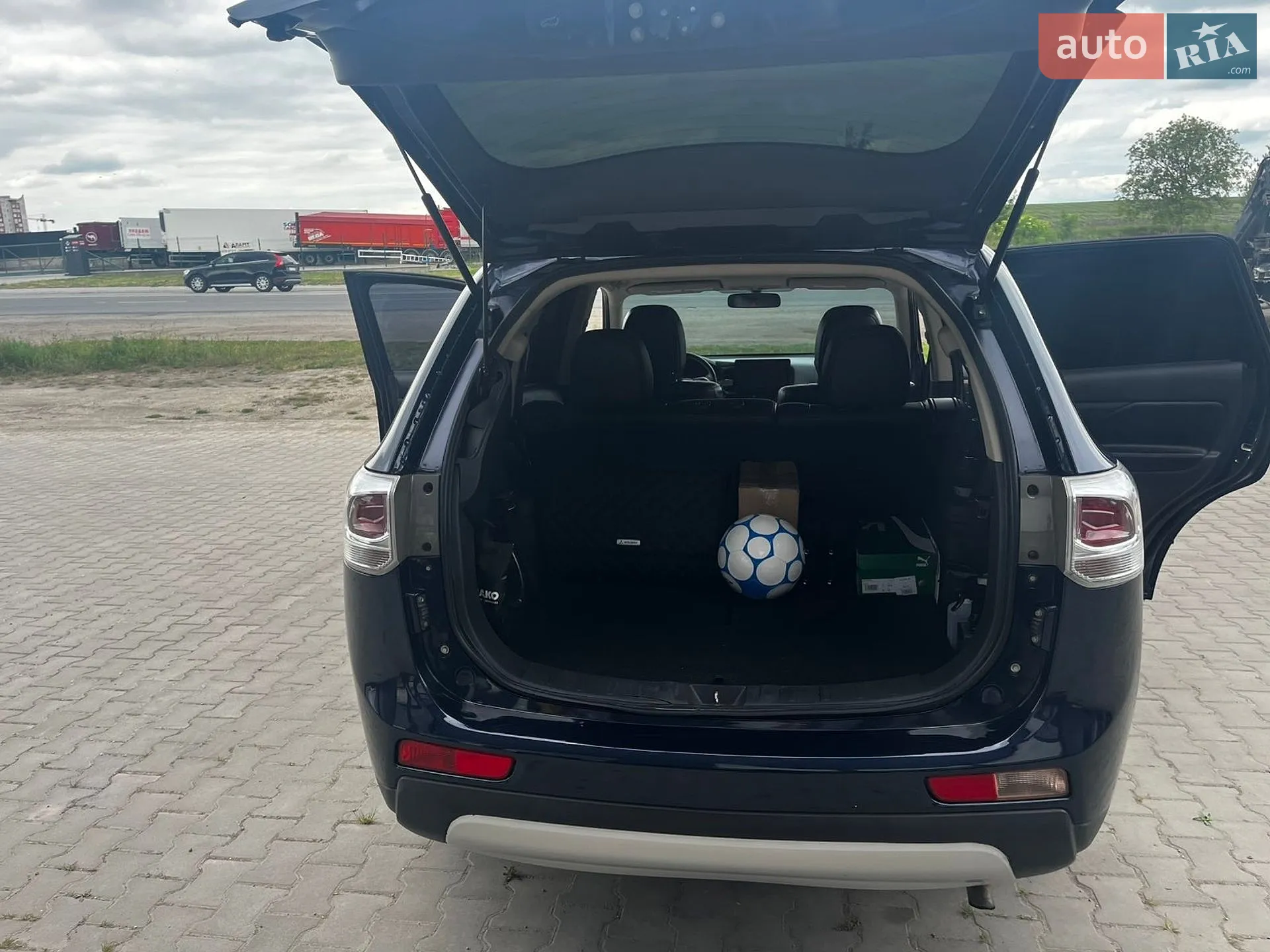2014 Mitsubishi Outlander - мініатюра 21