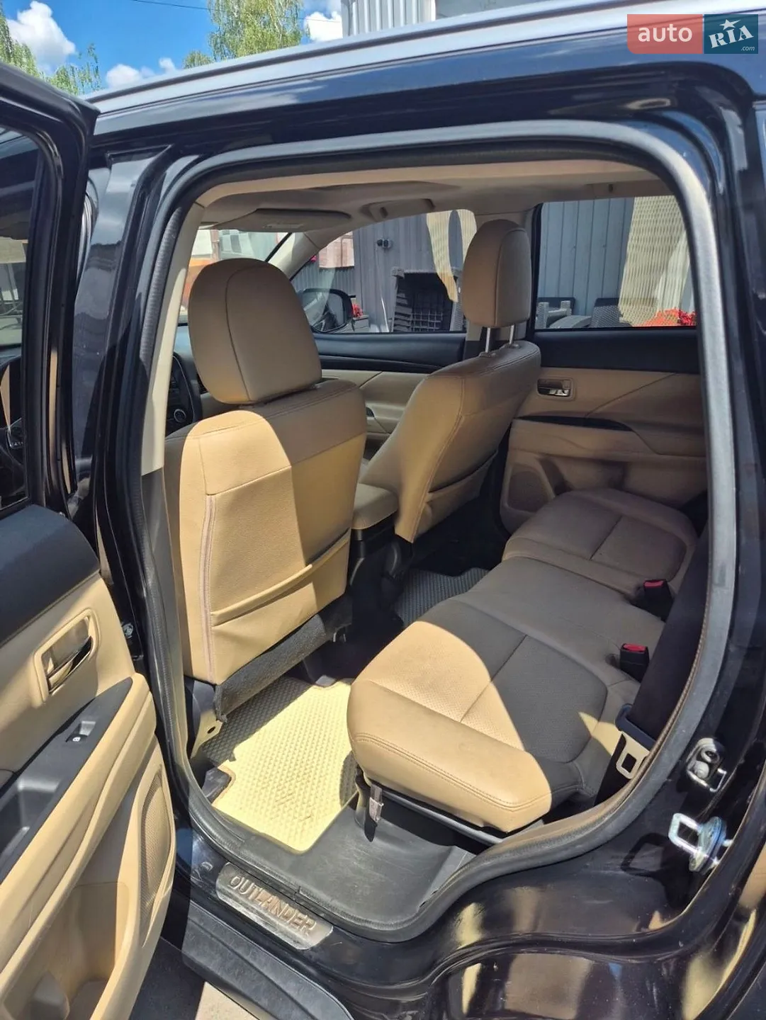 2016 Mitsubishi Outlander - мініатюра 12