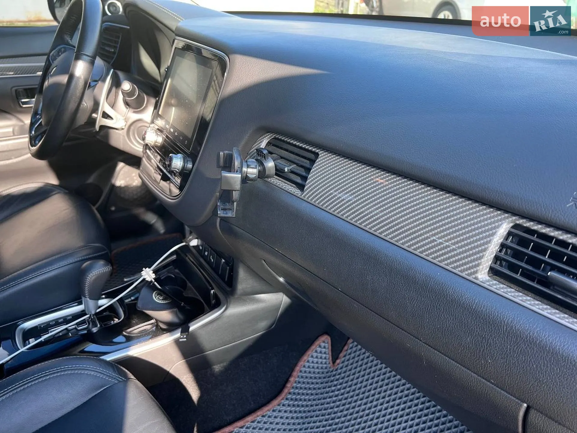 2021 Mitsubishi Outlander - мініатюра 9