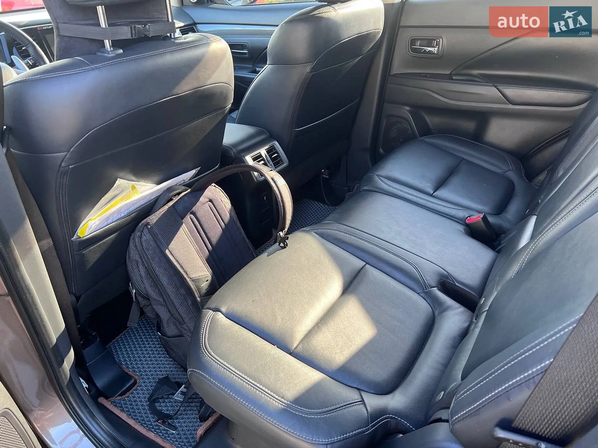 2021 Mitsubishi Outlander - мініатюра 25