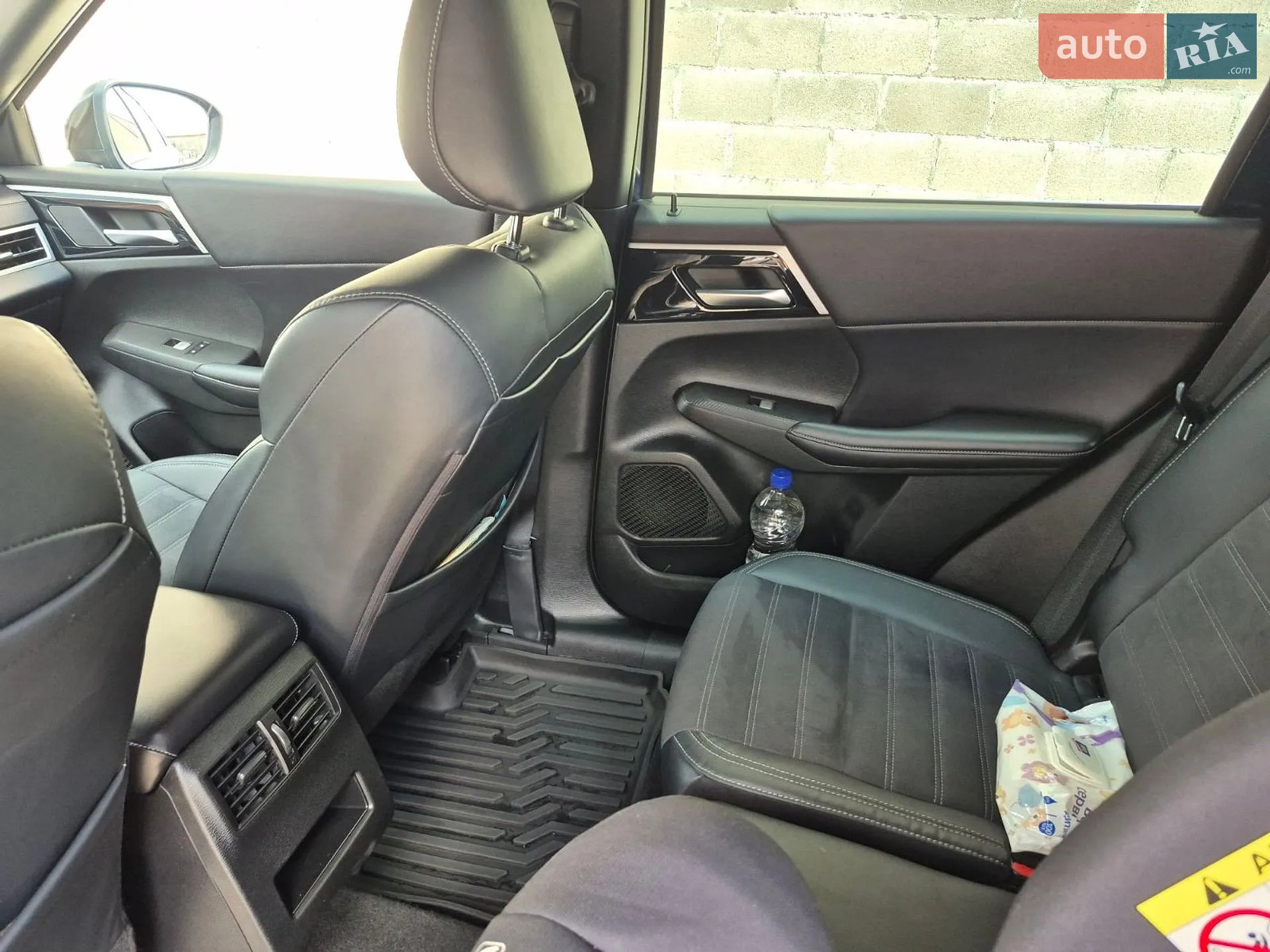 2022 Mitsubishi Outlander - мініатюра 37