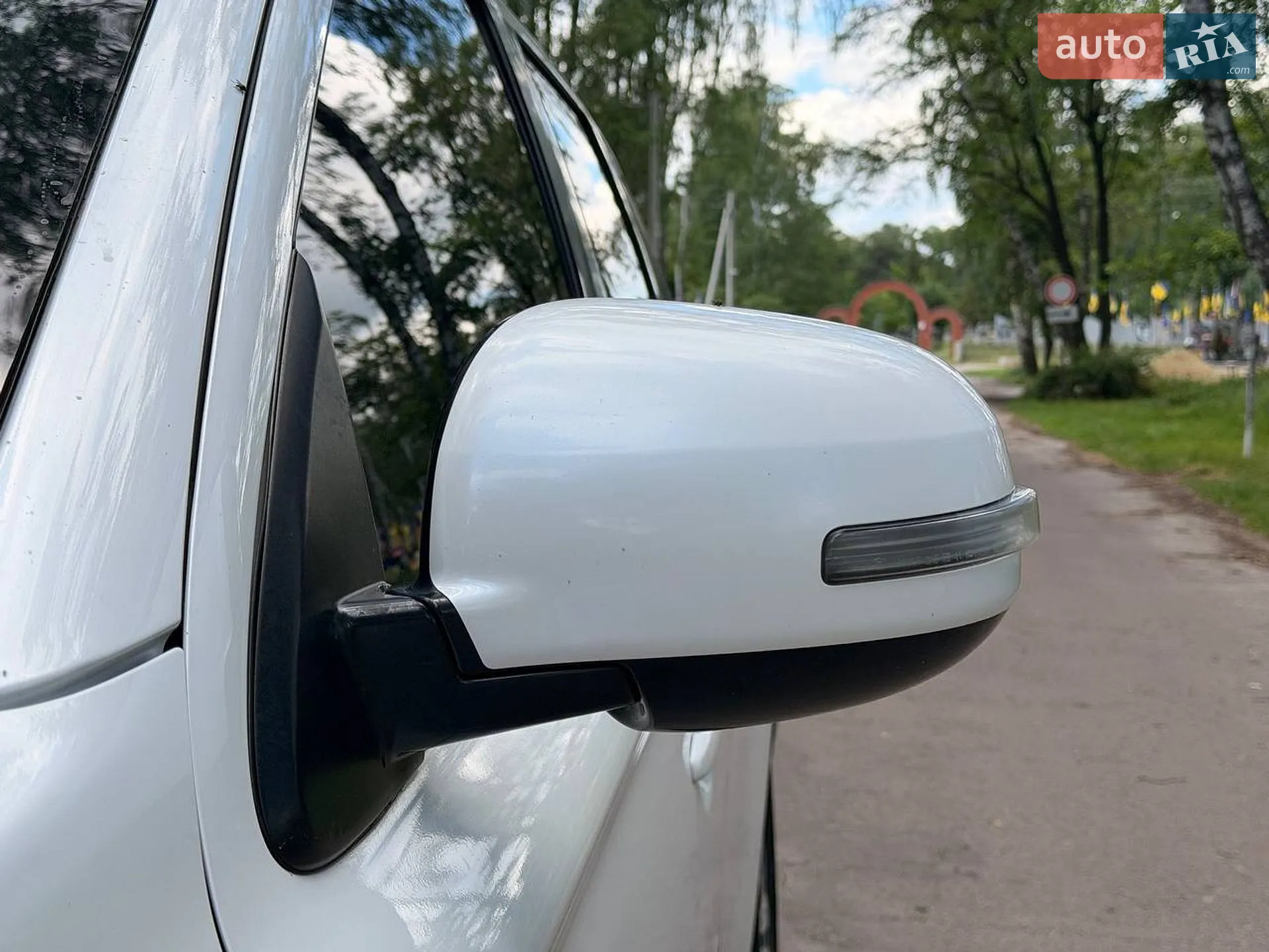 2014 Mitsubishi Outlander - мініатюра 9
