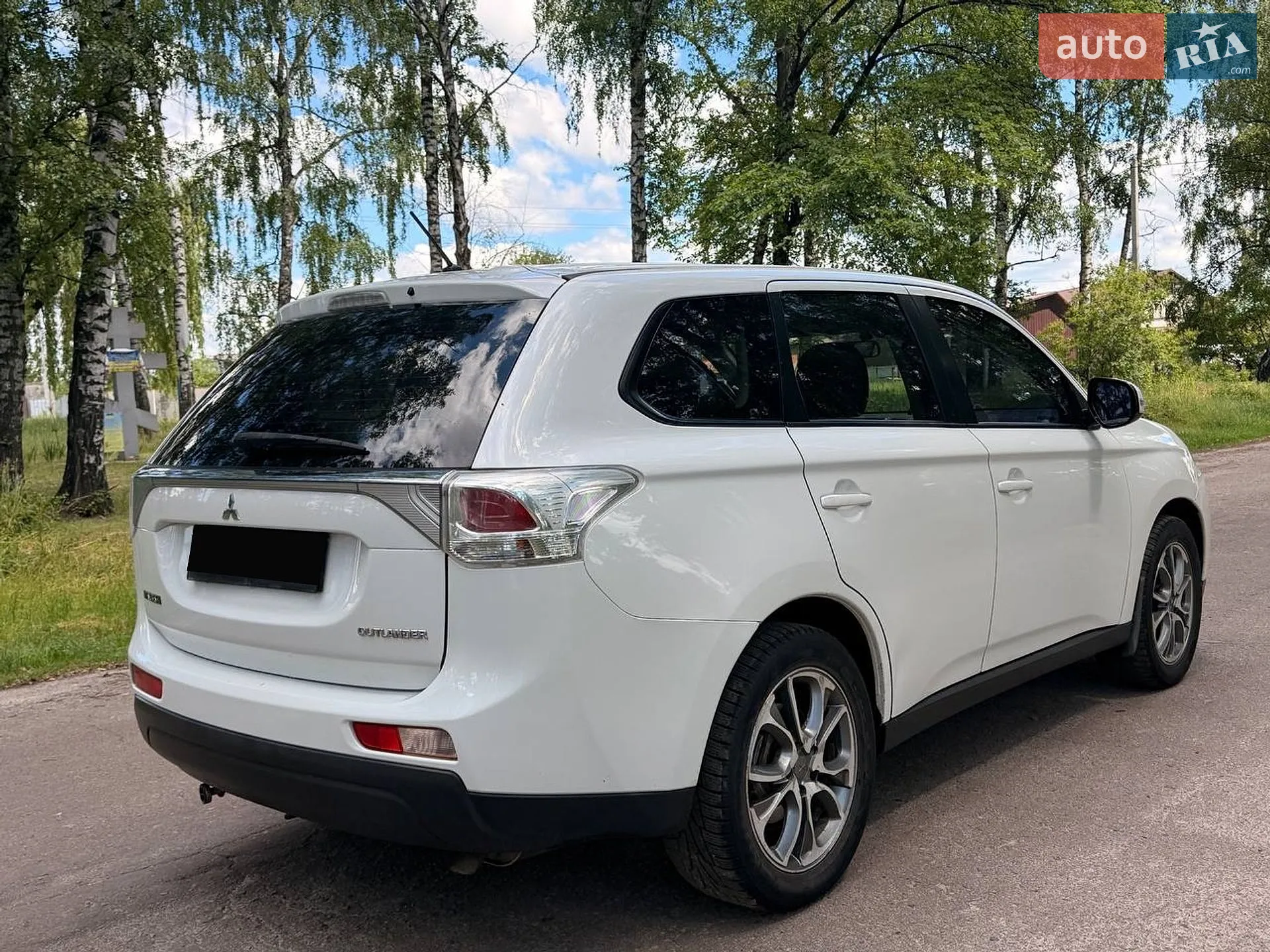 2014 Mitsubishi Outlander - мініатюра 14