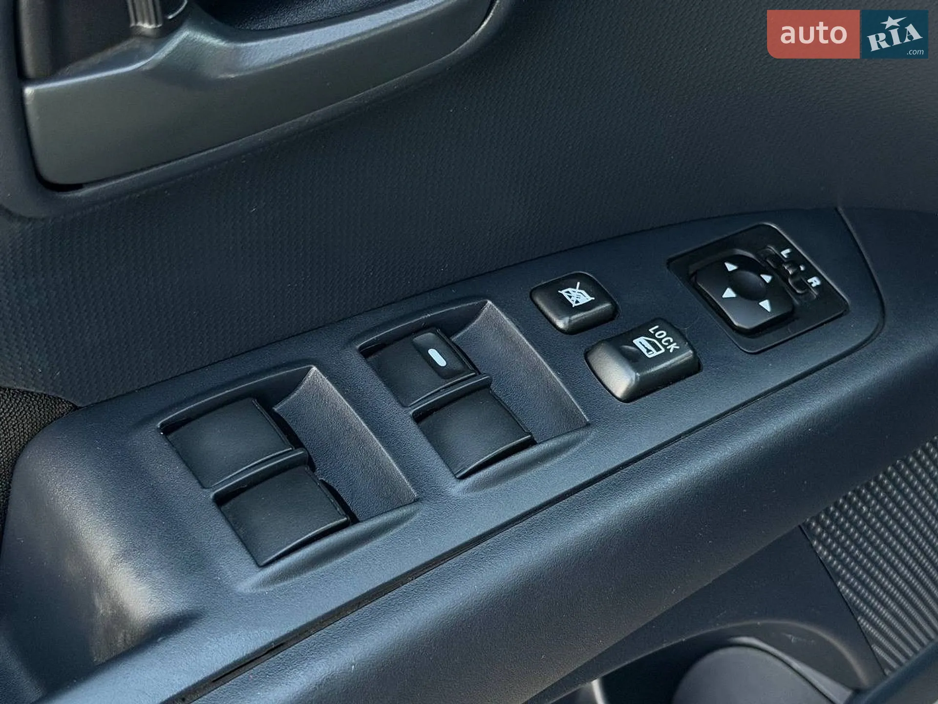 2011 Mitsubishi Outlander - мініатюра 14