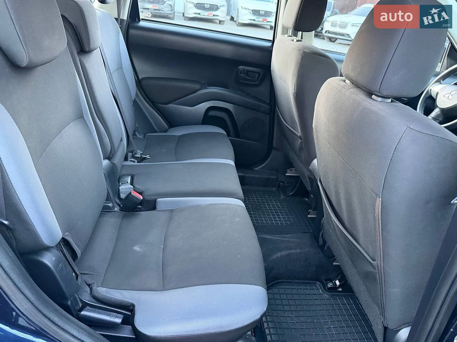 2011 Mitsubishi Outlander - мініатюра 29
