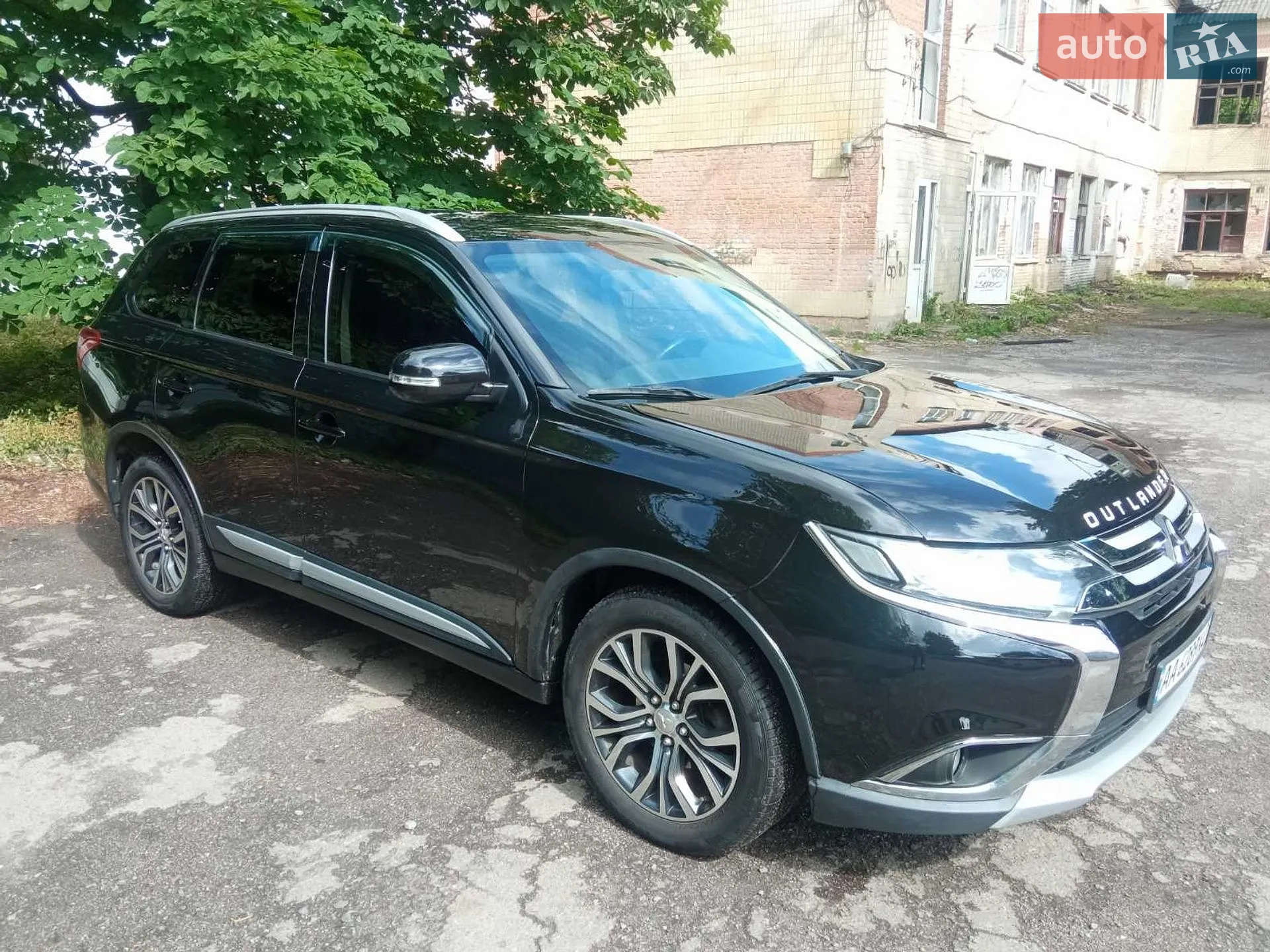 2017 Mitsubishi Outlander - мініатюра 2