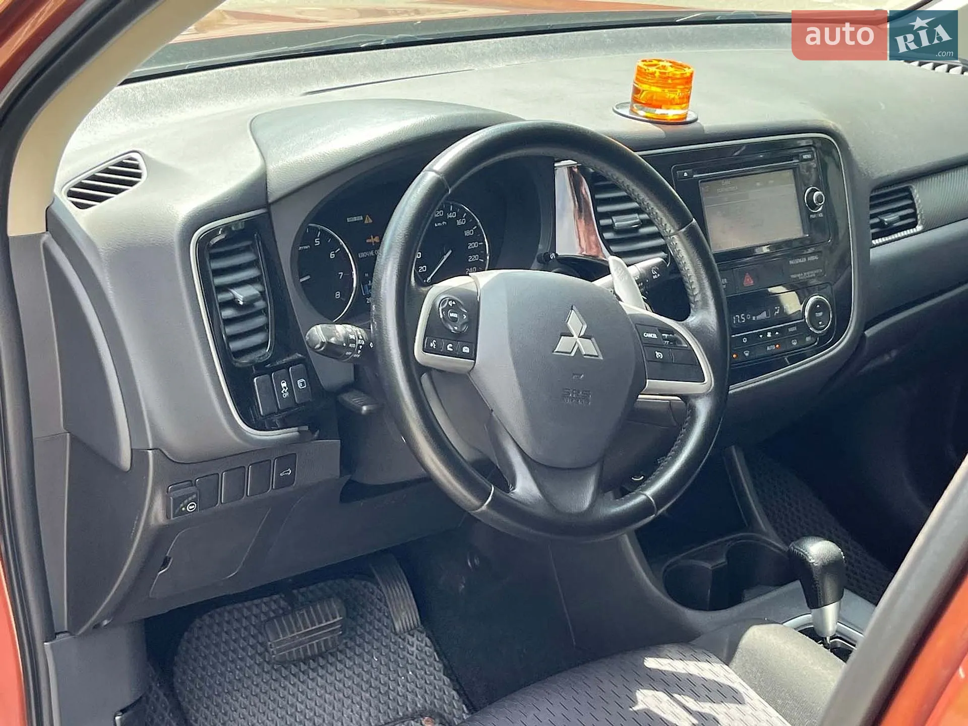 2012 Mitsubishi Outlander - мініатюра 27