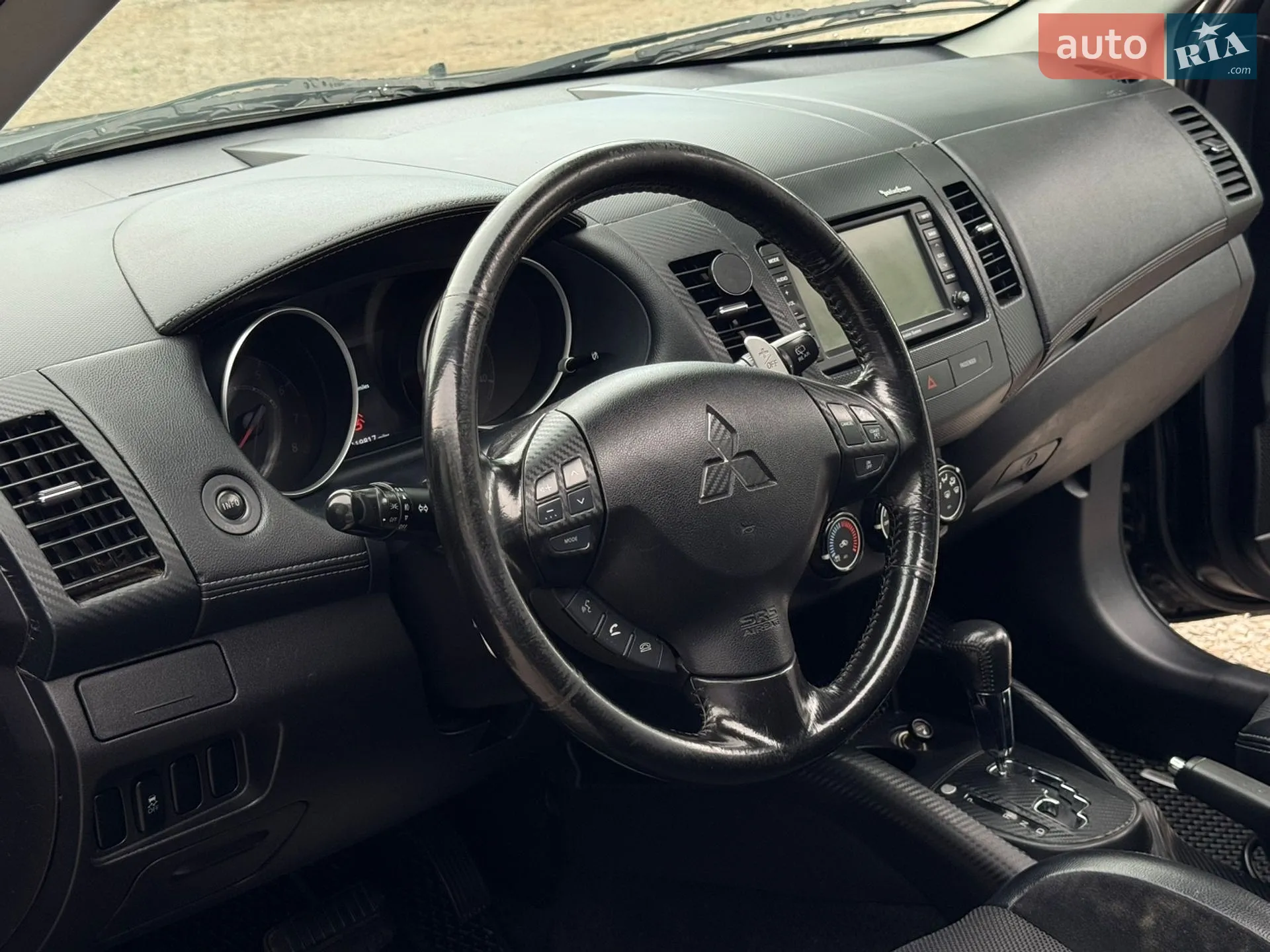 2010 Mitsubishi Outlander - мініатюра 10