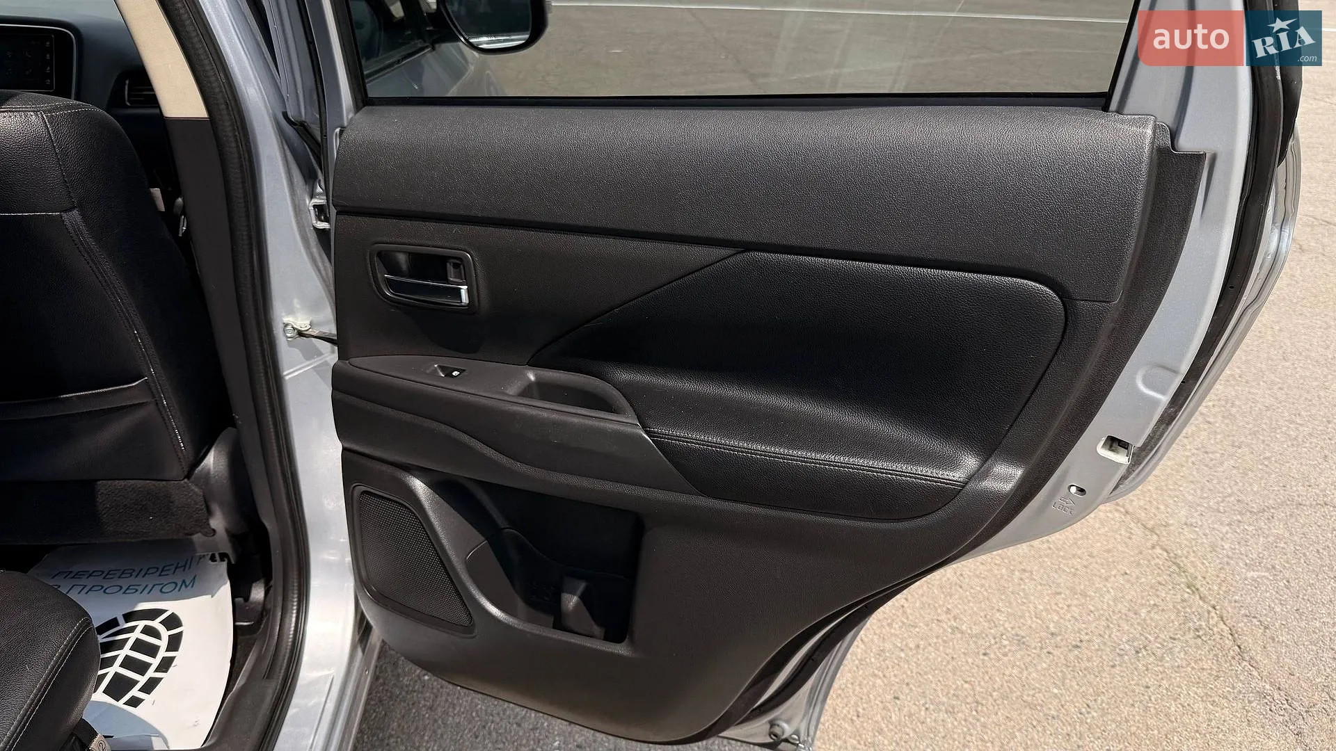 2017 Mitsubishi Outlander - мініатюра 31
