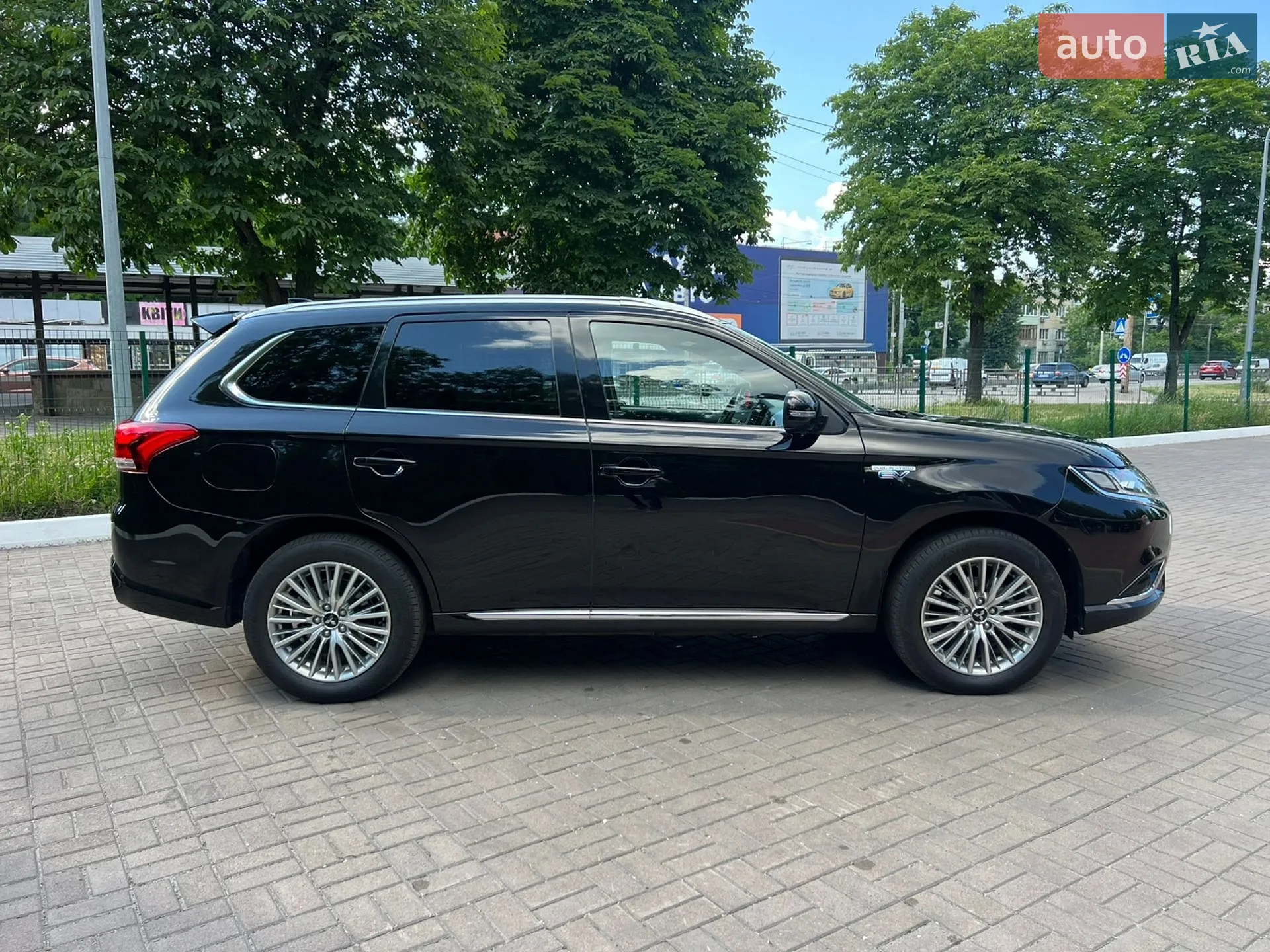 2021 Mitsubishi Outlander - мініатюра 5