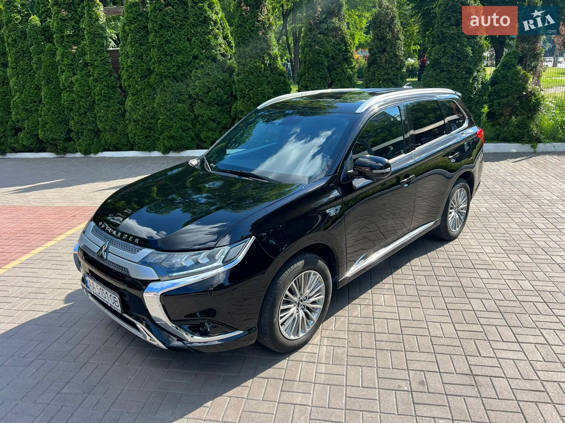 2021 Mitsubishi Outlander - мініатюра 10