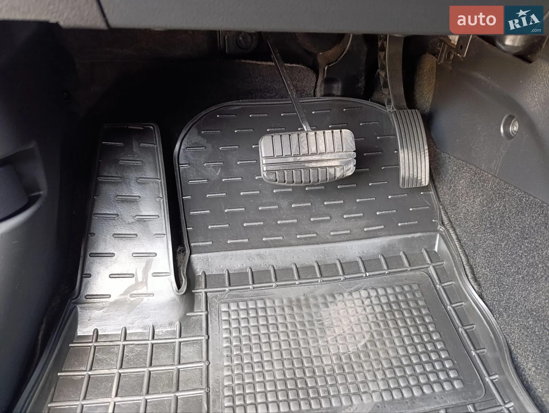 2013 Mitsubishi Outlander - мініатюра 20