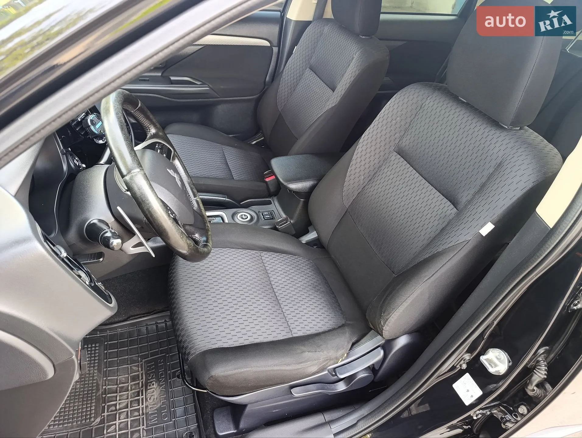 2013 Mitsubishi Outlander - мініатюра 19