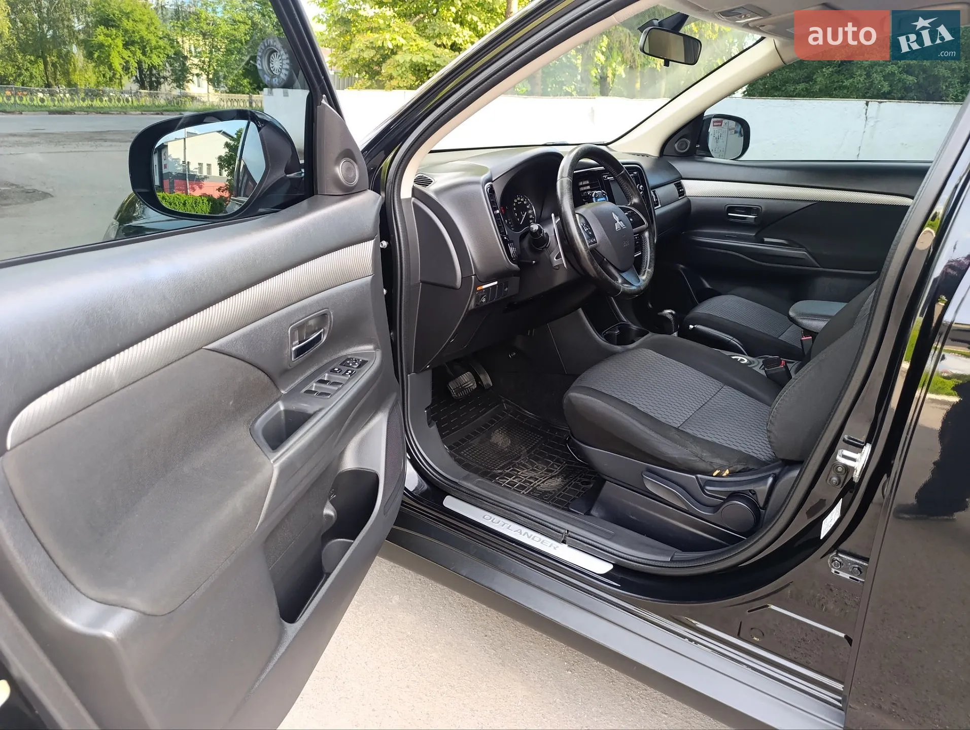 2013 Mitsubishi Outlander - мініатюра 17