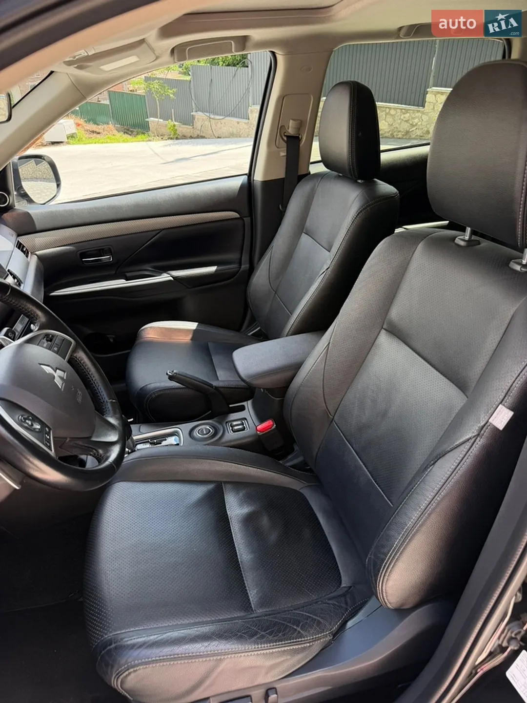 2013 Mitsubishi Outlander - мініатюра 10