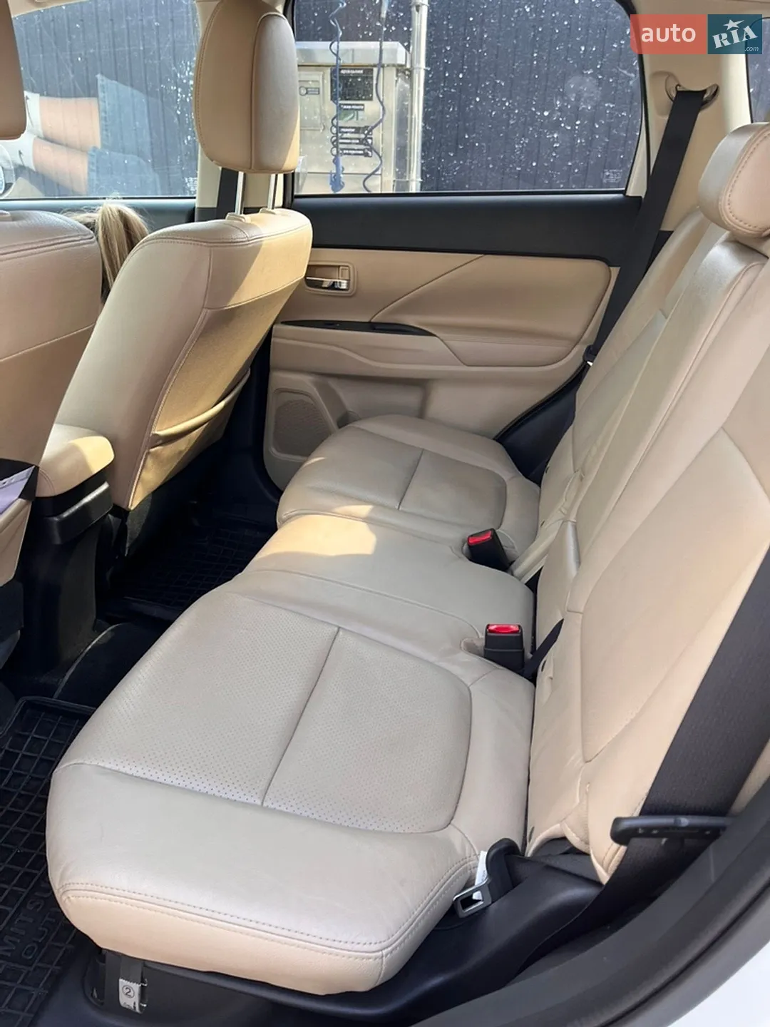 2016 Mitsubishi Outlander - мініатюра 11