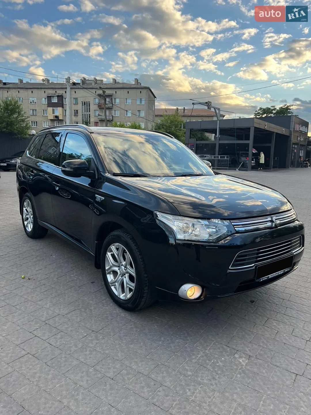 2014 Mitsubishi Outlander - мініатюра 4