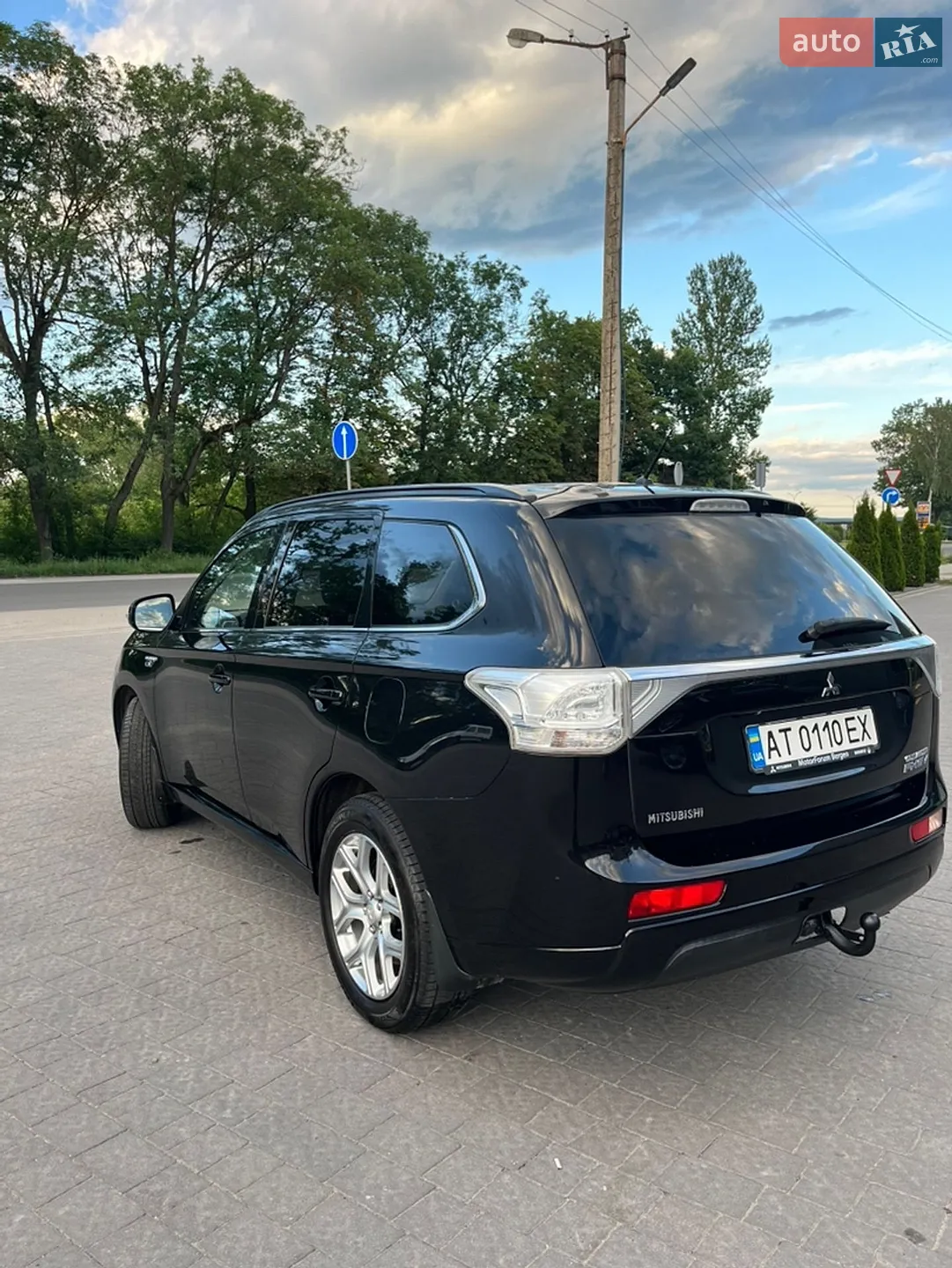 2014 Mitsubishi Outlander - мініатюра 13