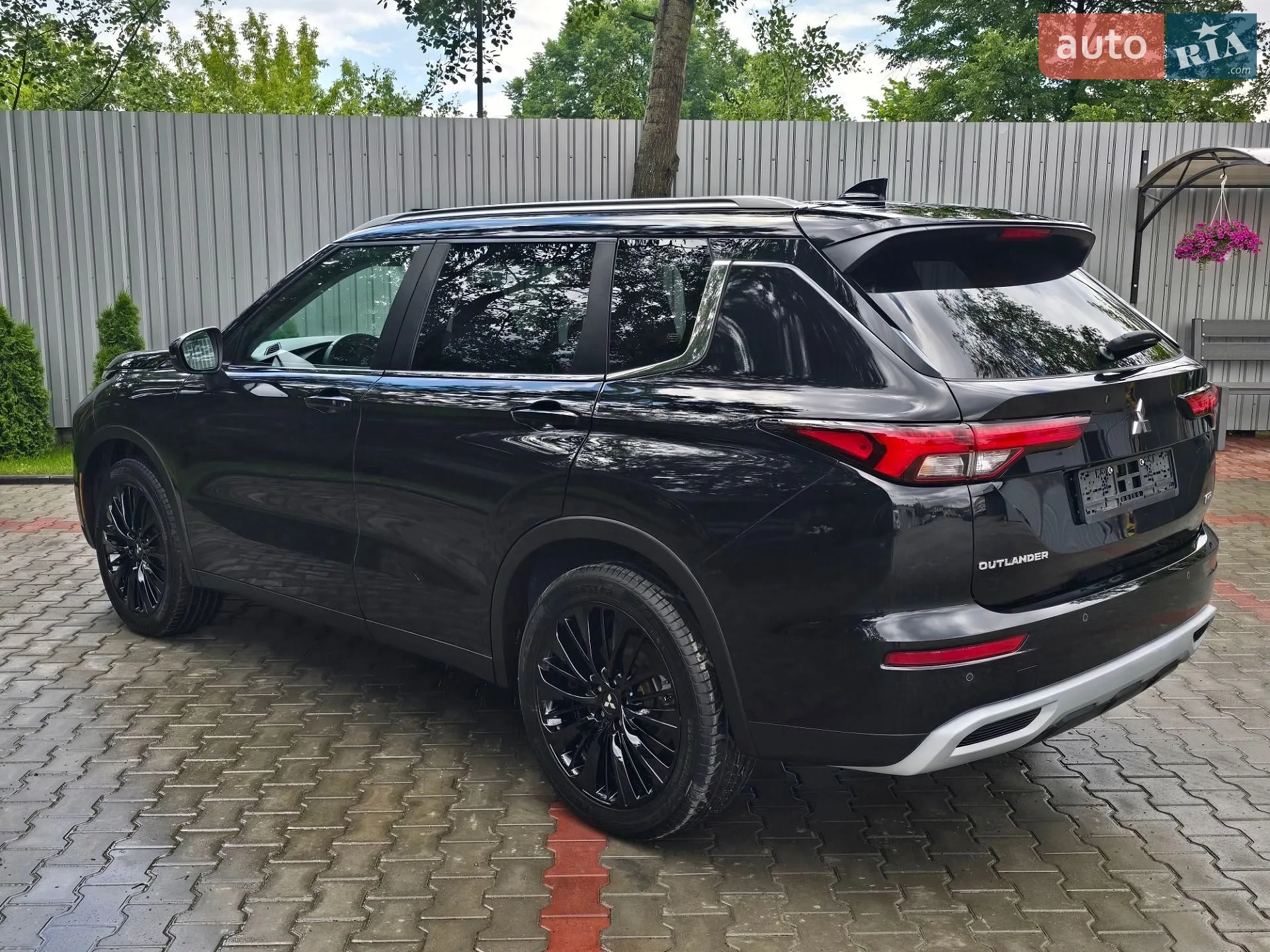 2022 Mitsubishi Outlander - мініатюра 13