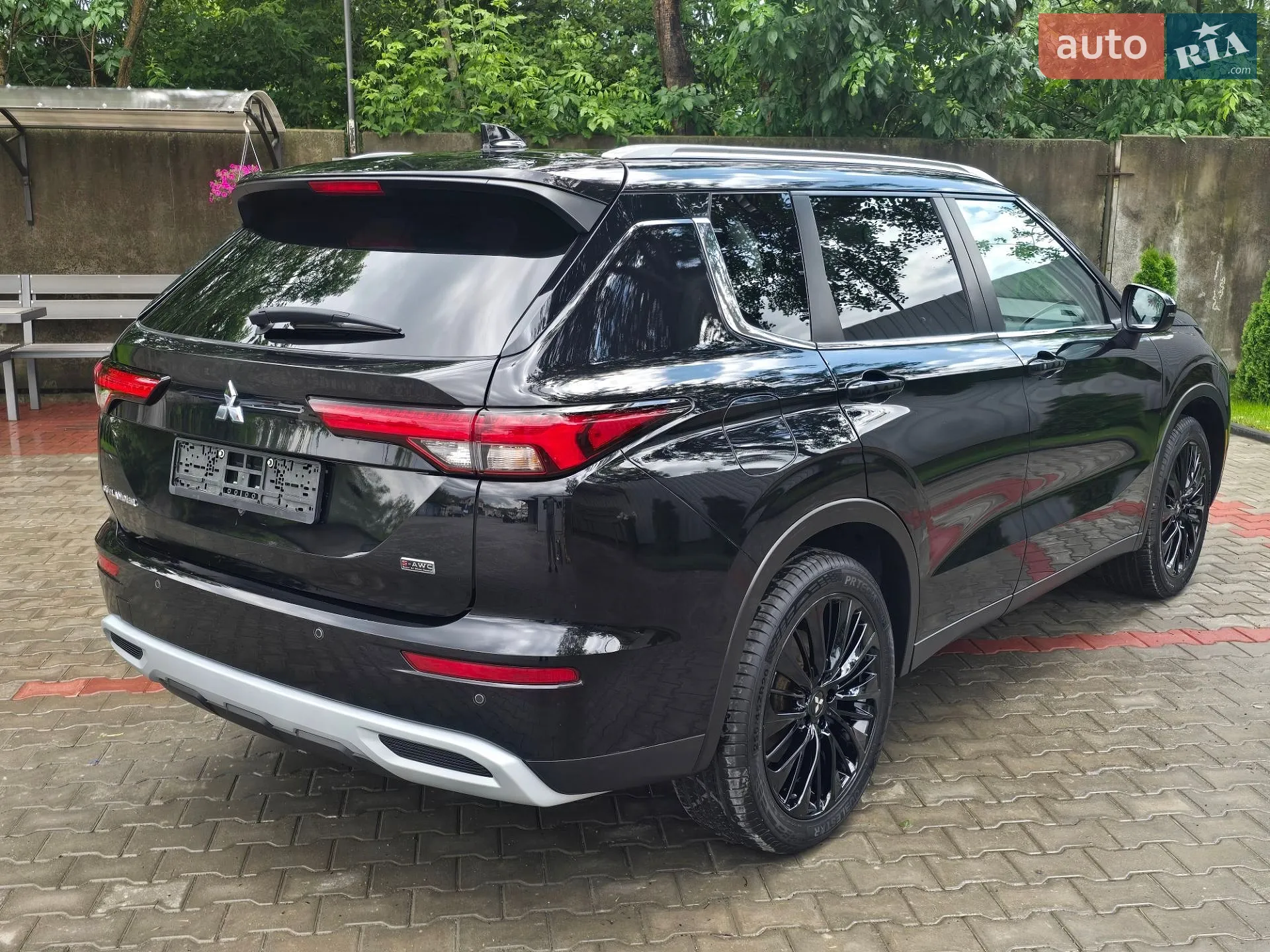 2022 Mitsubishi Outlander - мініатюра 18
