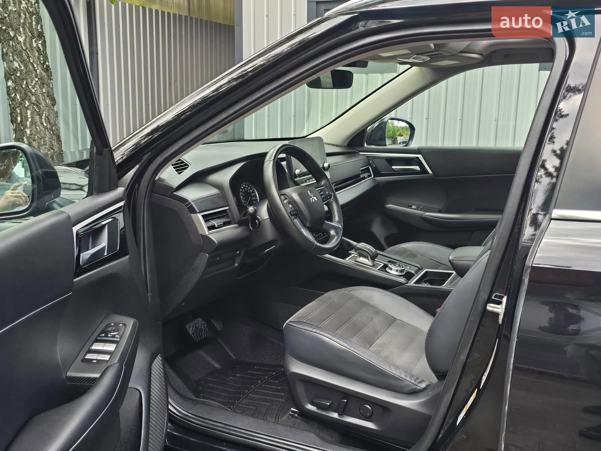 2022 Mitsubishi Outlander - мініатюра 69
