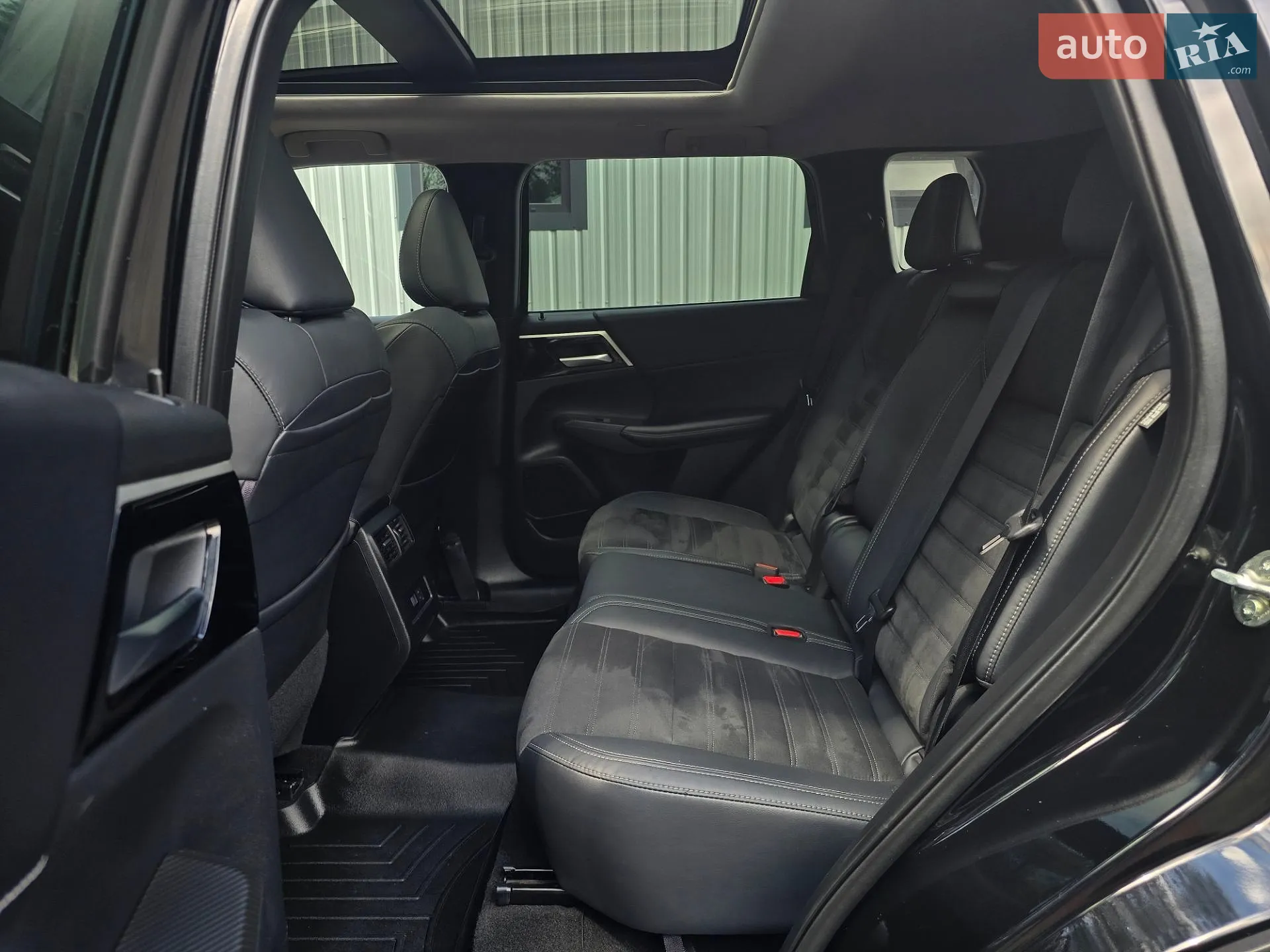 2022 Mitsubishi Outlander - мініатюра 95