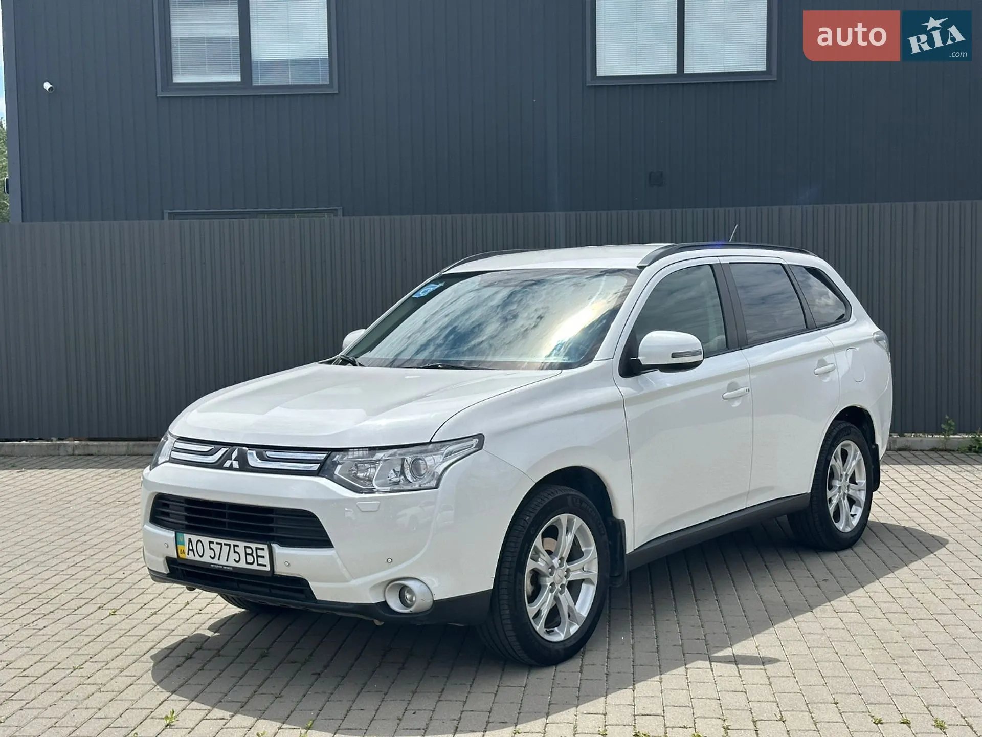 2013 Mitsubishi Outlander - мініатюра 3