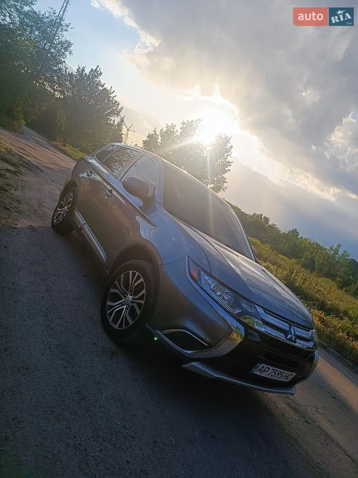 2018 Mitsubishi Outlander - мініатюра 40