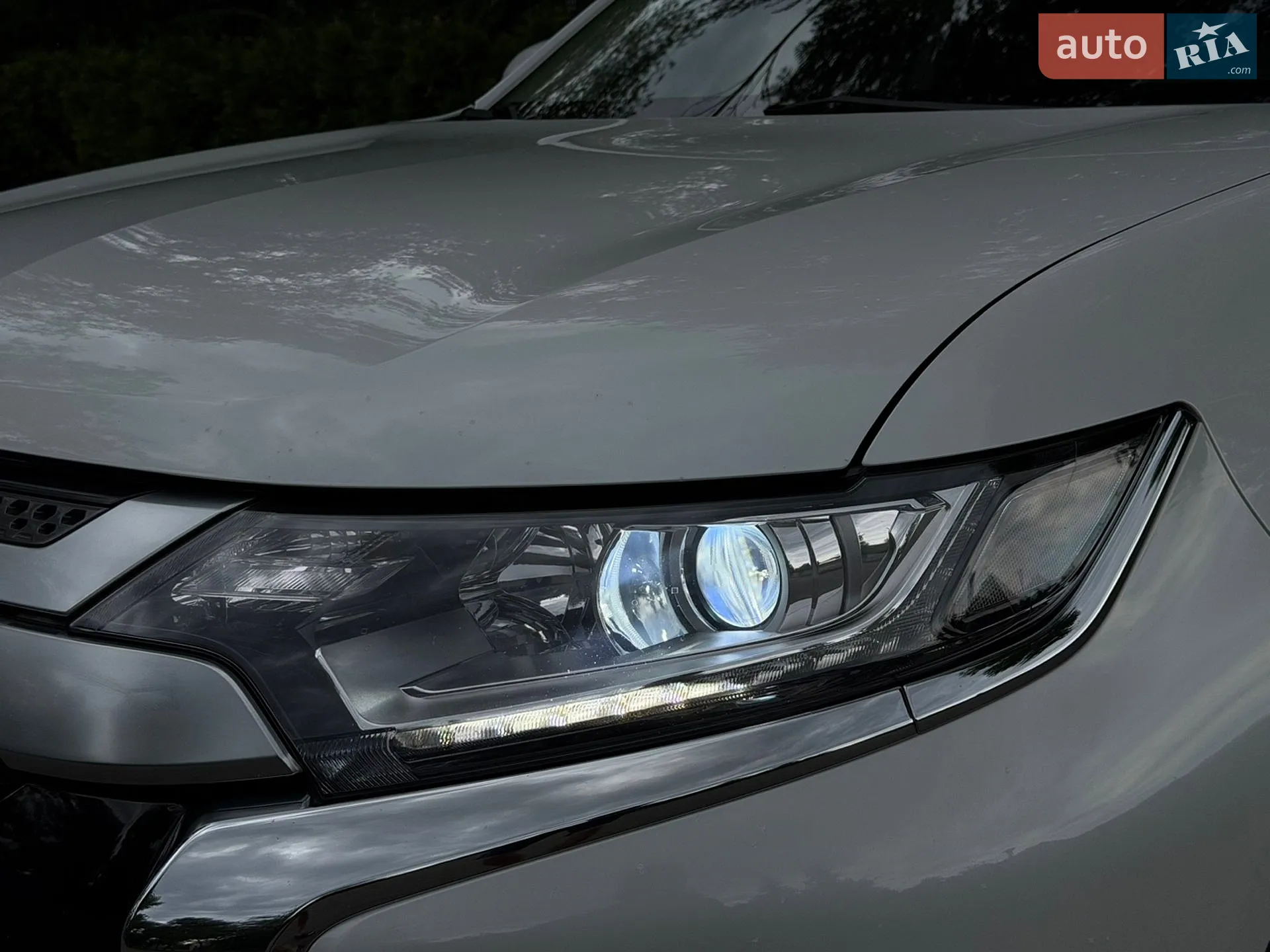 2021 Mitsubishi Outlander - мініатюра 5