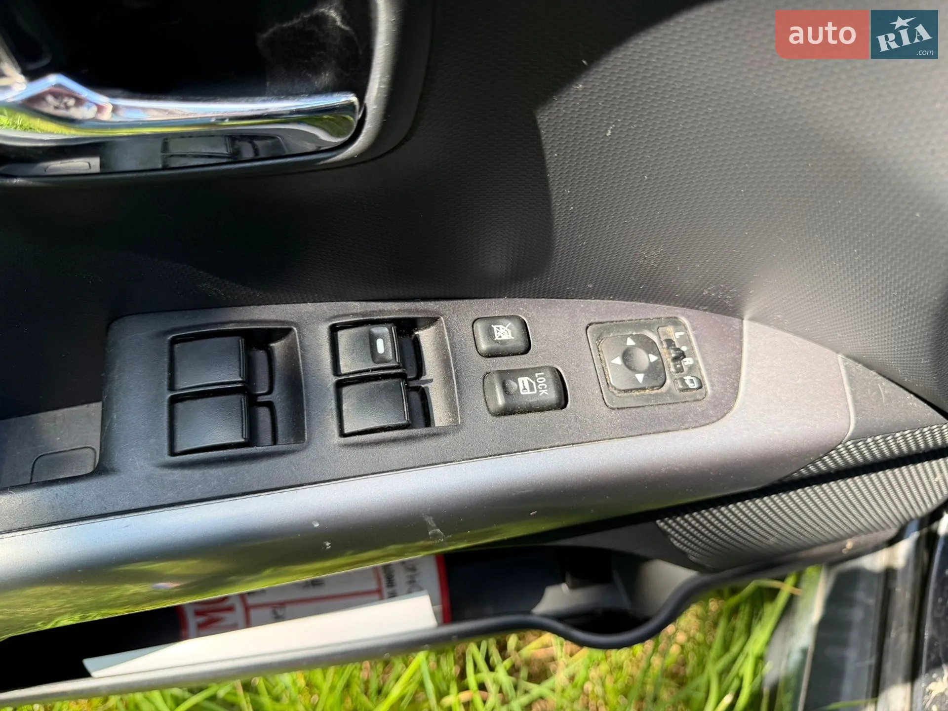 2010 Mitsubishi Outlander - мініатюра 10